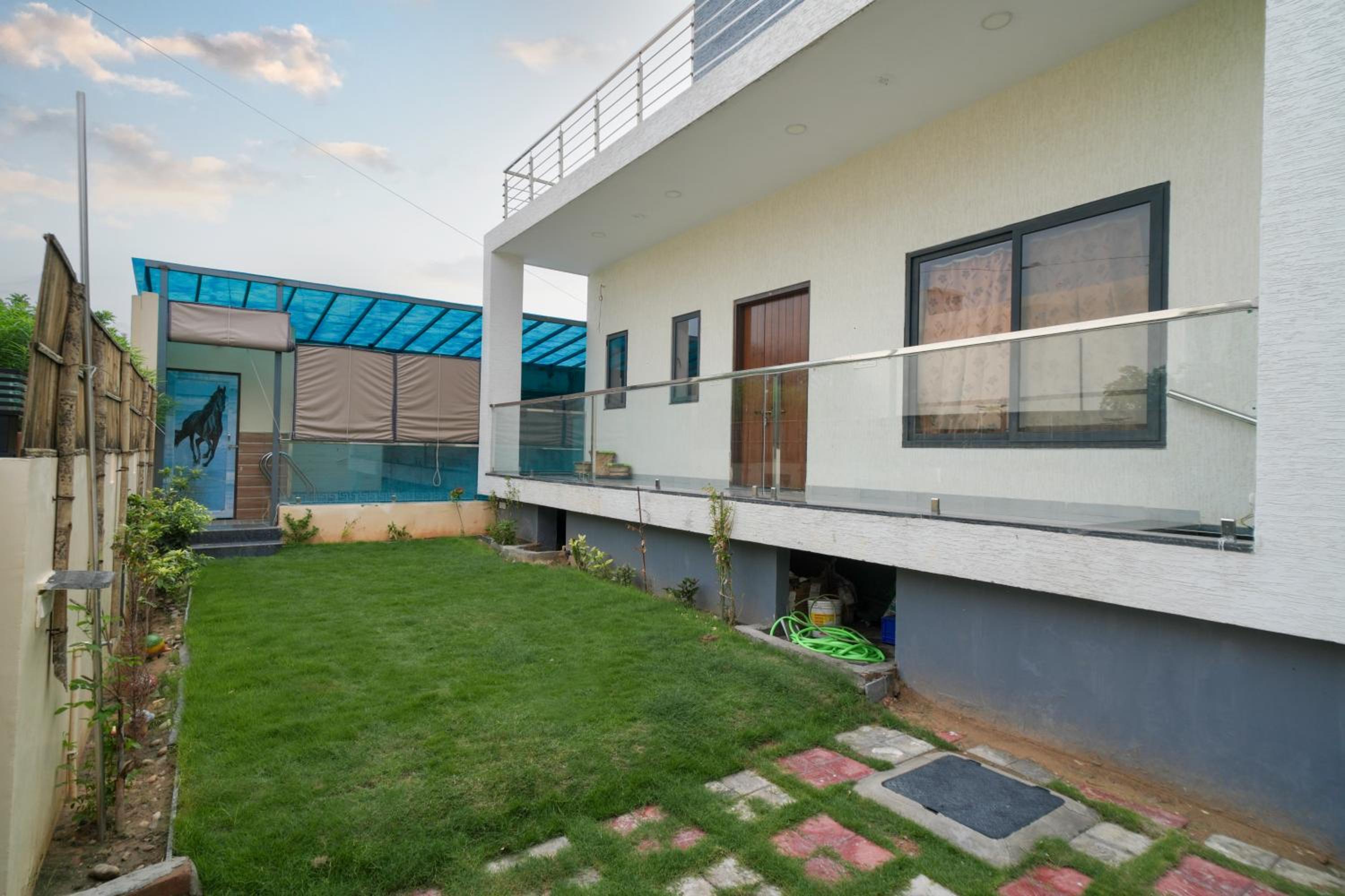 Ring Road Retreat Pool Villa view 5