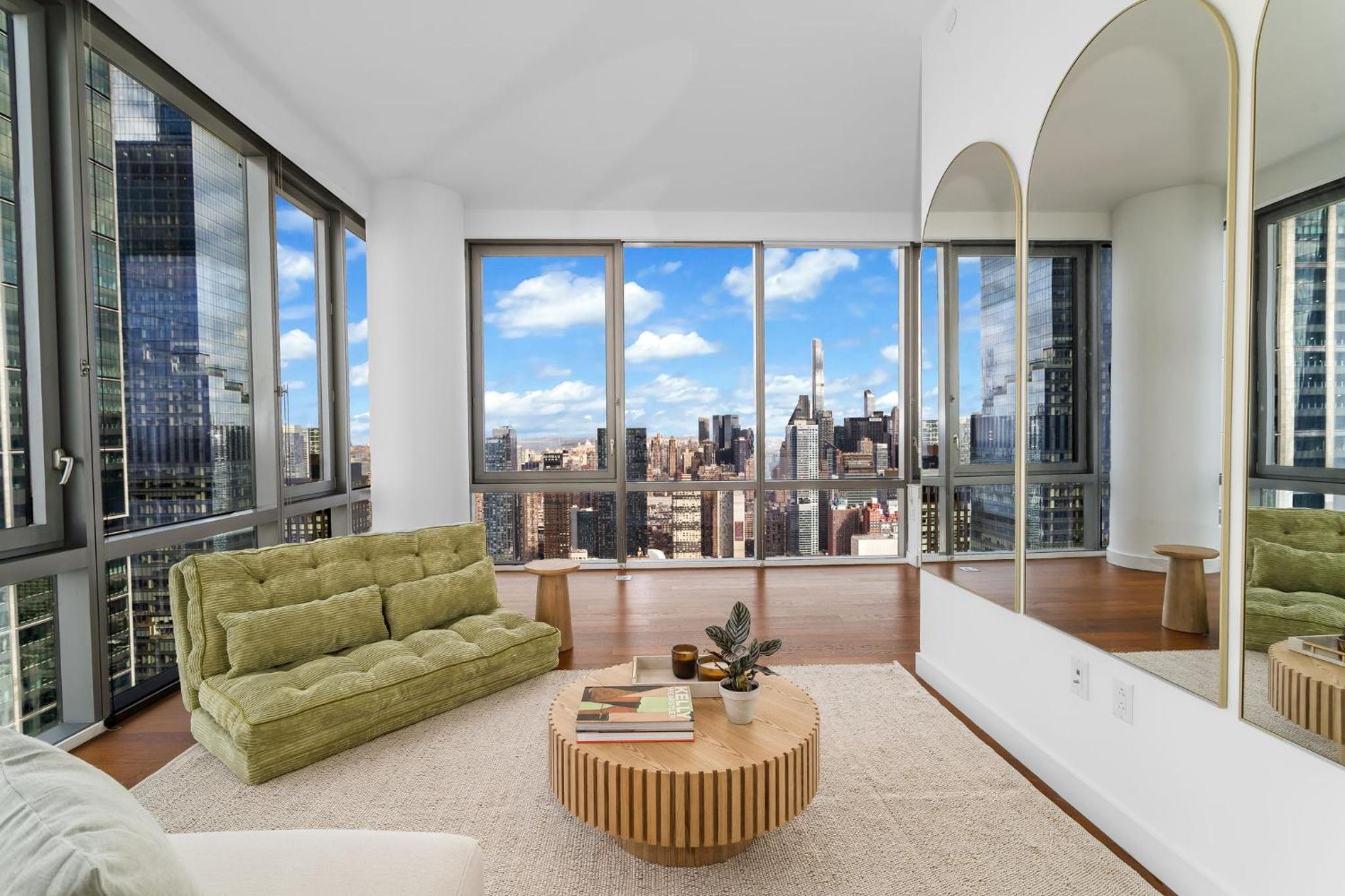 Elegant 2Bed 2Bath Apartment Just Minutes from Central Park & Broadway
