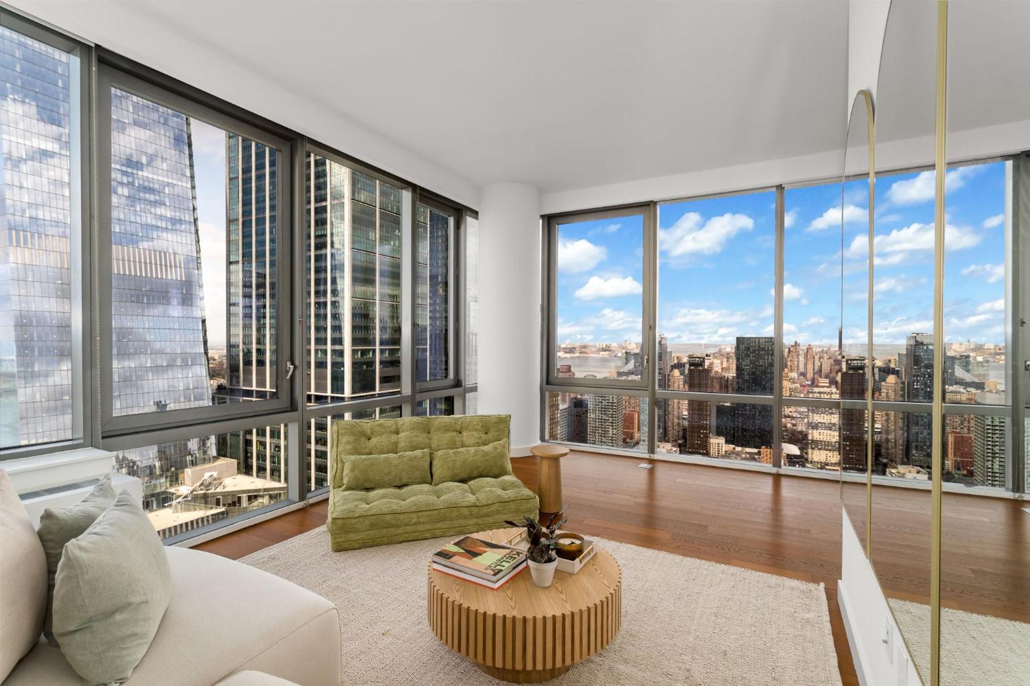 Elegant 2Bed 2Bath Apartment Just Minutes from Central Park & Broadway