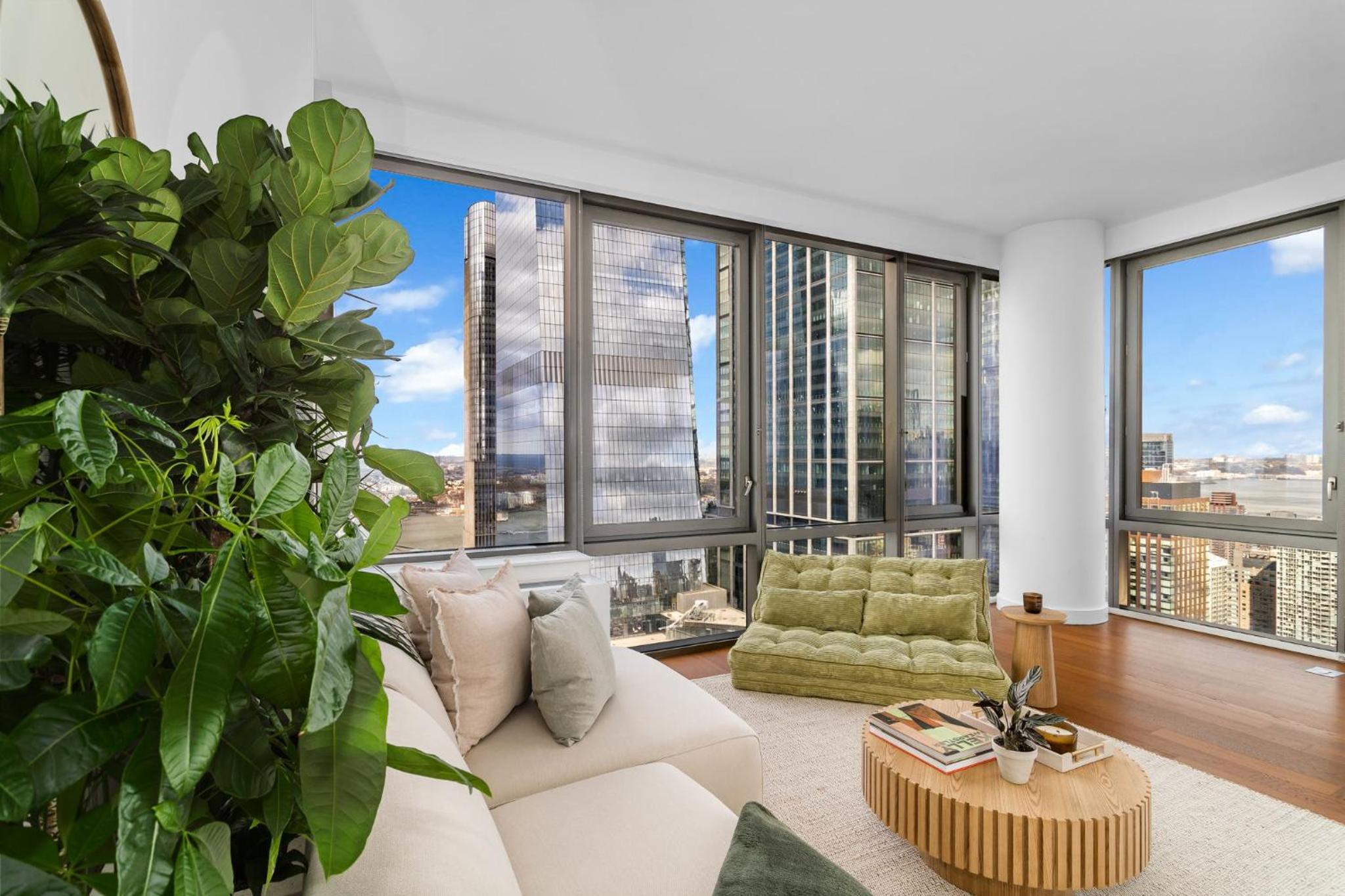 Elegant 2Bed 2Bath Apartment Just Minutes from Central Park & Broadway