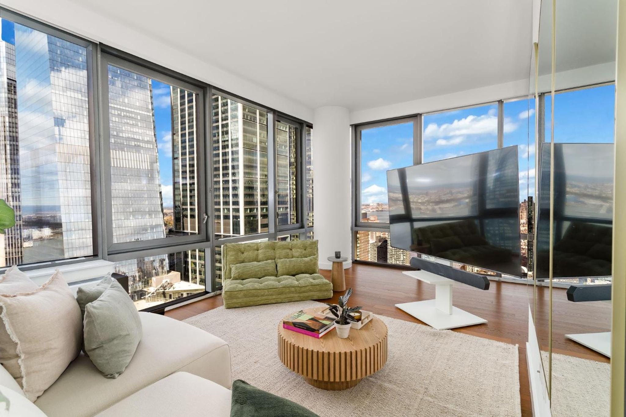 Elegant 2Bed 2Bath Apartment Just Minutes from Central Park & Broadway