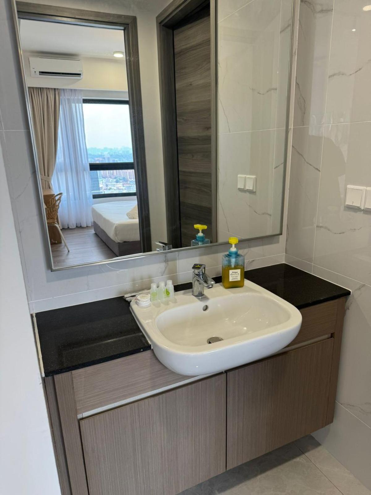 Agile Lux Suites KL