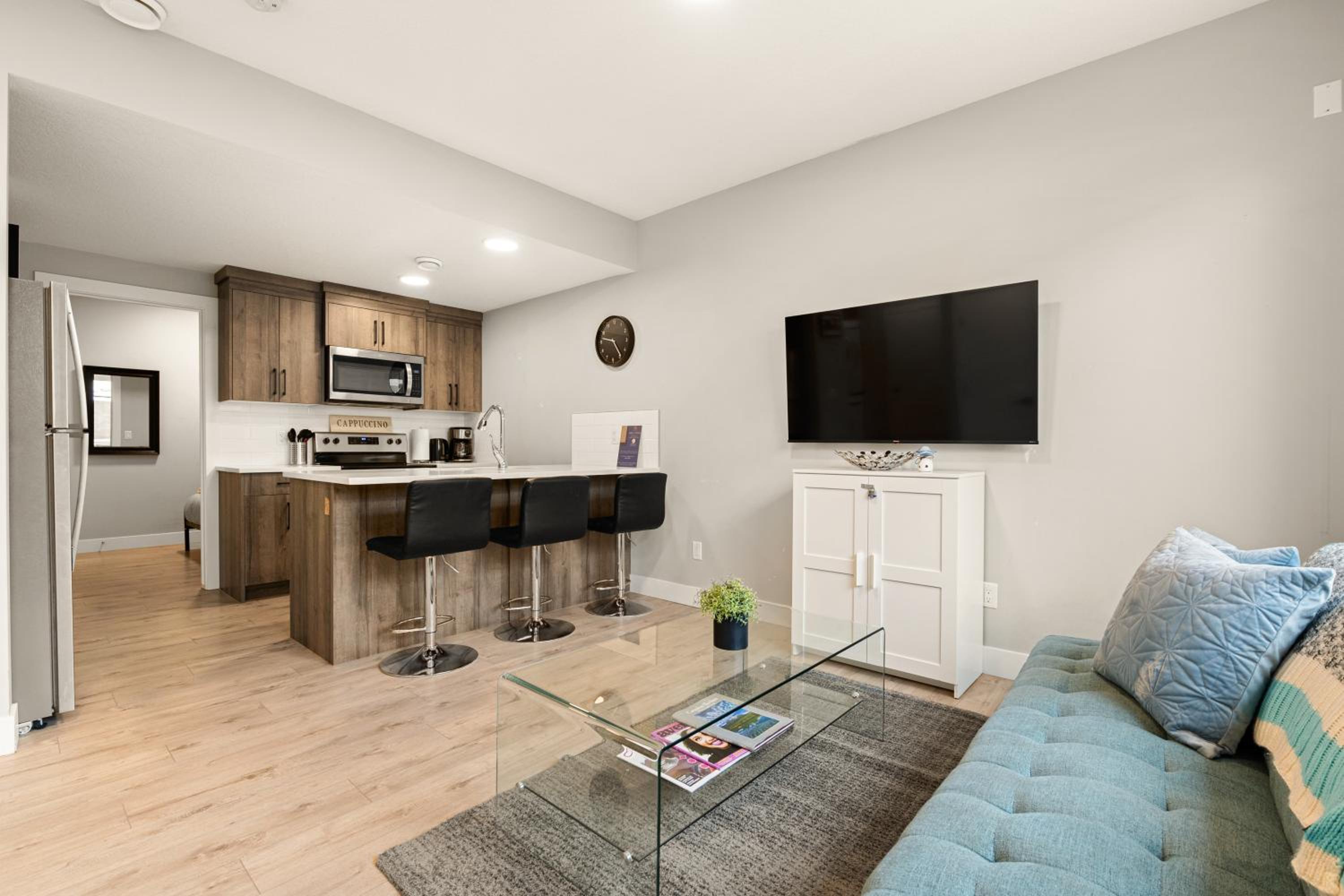 Heart of Hillhurst 1BR Home !