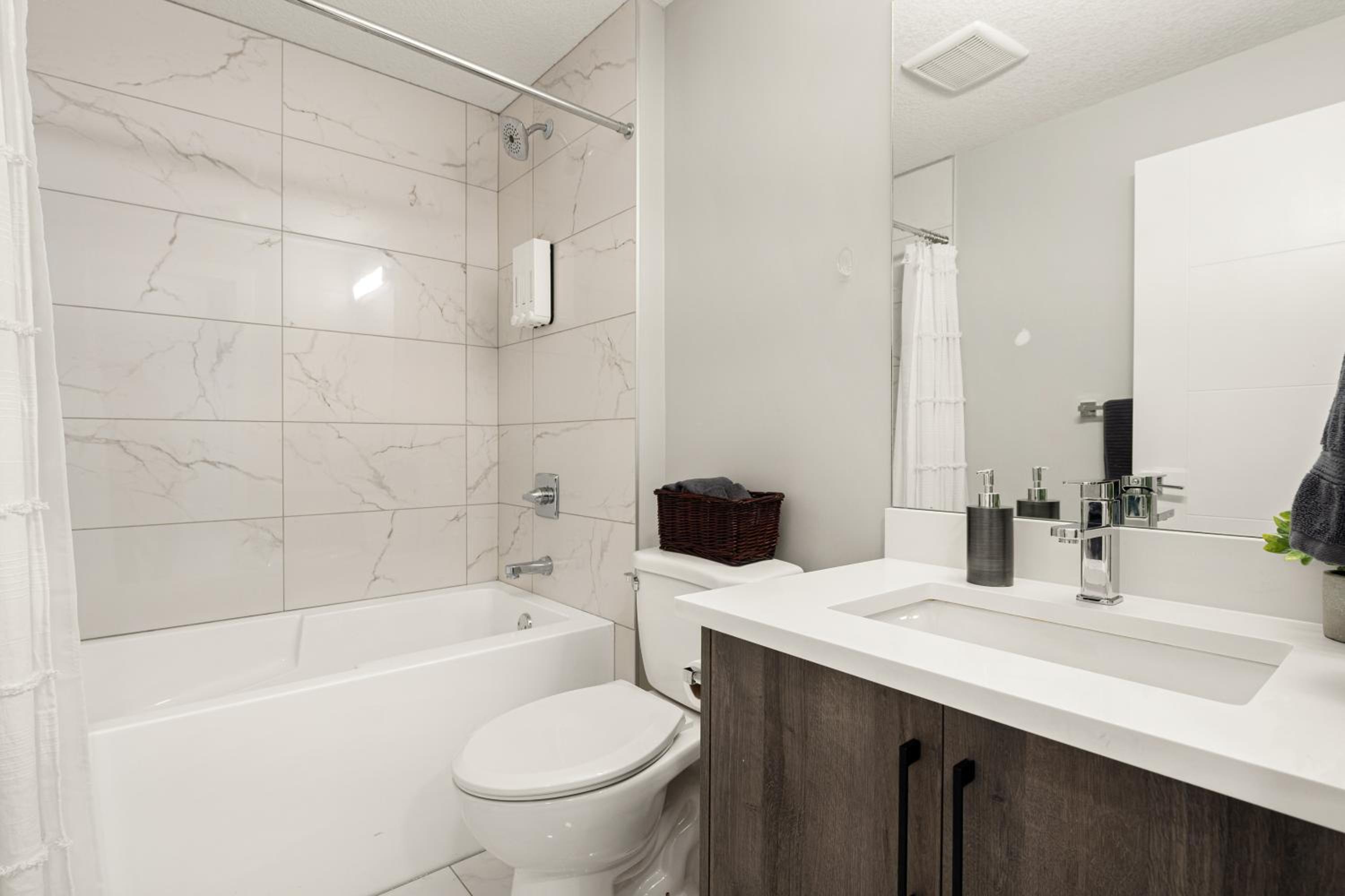 Heart of Hillhurst 1BR Home !