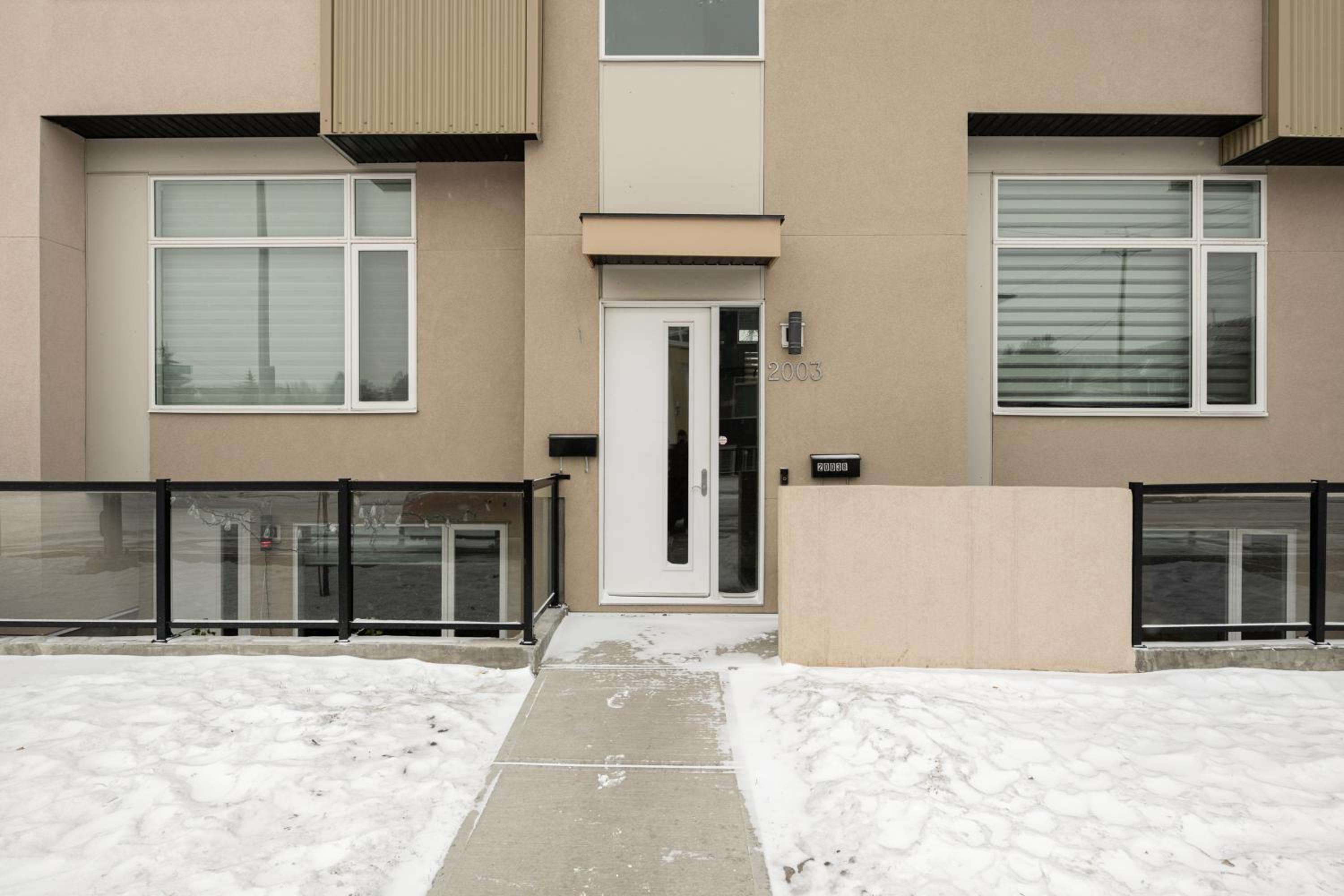 Heart of Hillhurst 1BR Home !