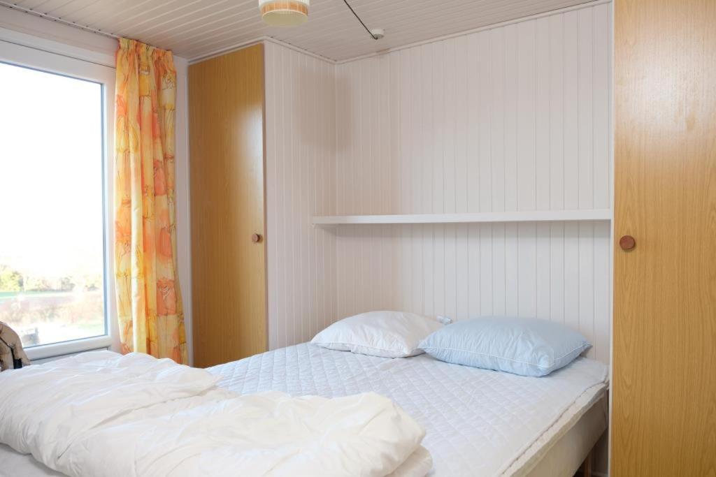 Awesome Home In Glesborg With 3 Bedrooms view 2