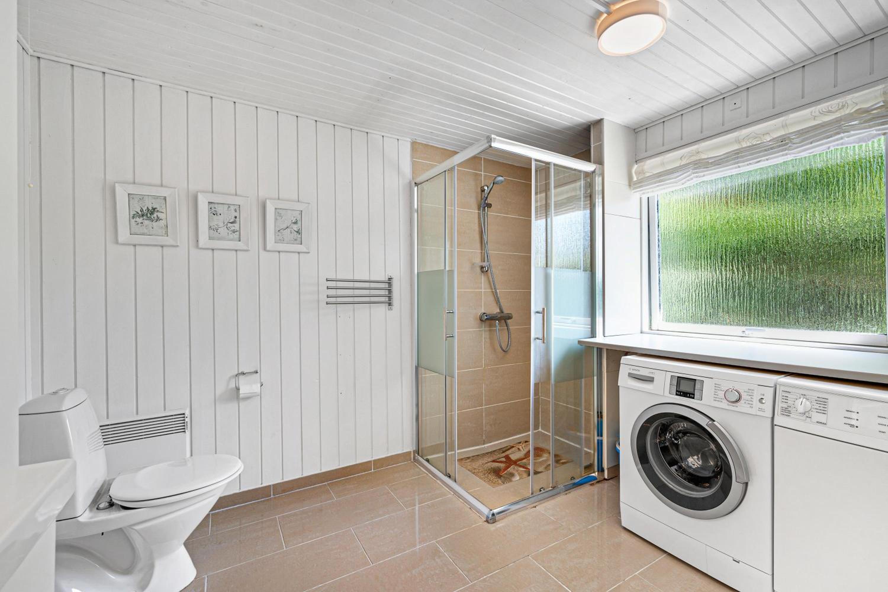 Nice Home In Ebeltoft With 3 Bedrooms And Internet view 5