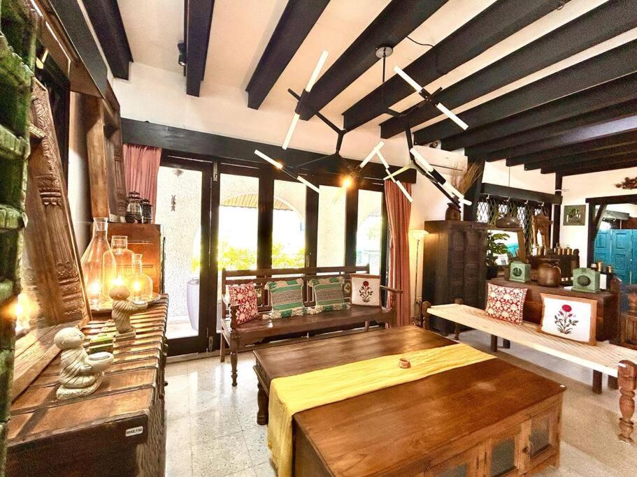 Vintage bedroom with private toilet Petaling Jaya photo 4