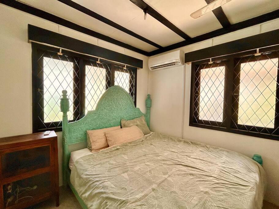 vintage Room with private bathroom Petaling Jaya photo 1