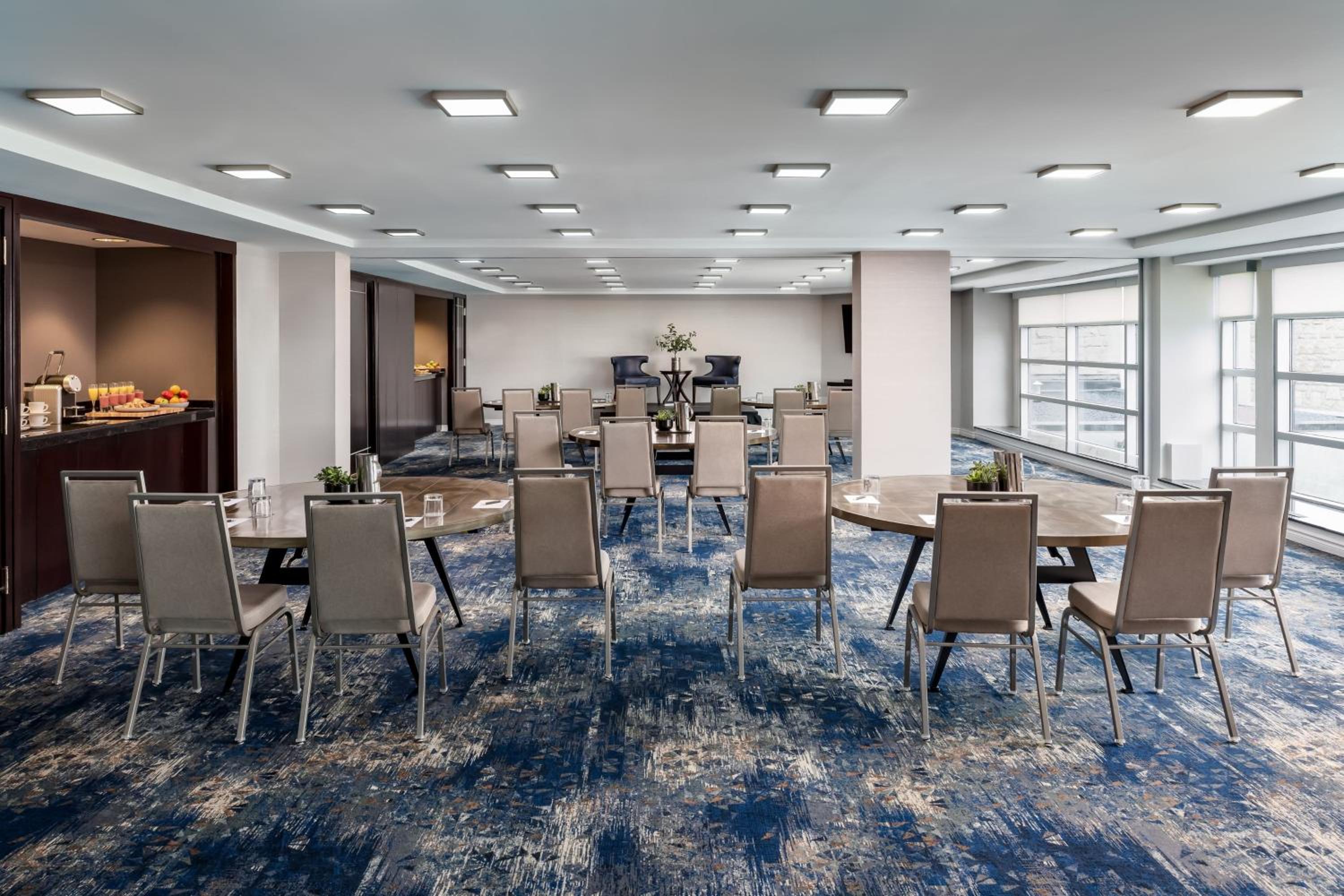Sheraton Montreal Airport Hotel - Property Image 10