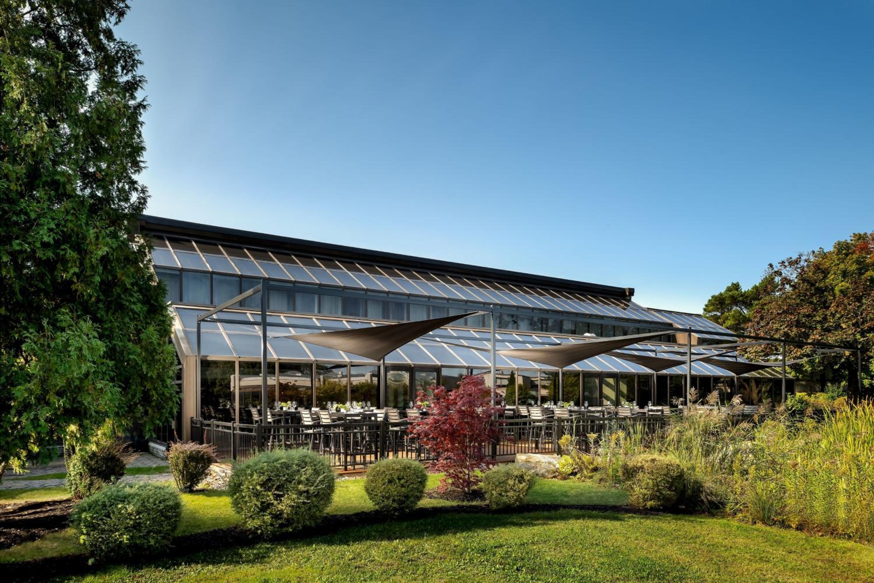 Sheraton Montreal Airport Hotel - Property Image 6