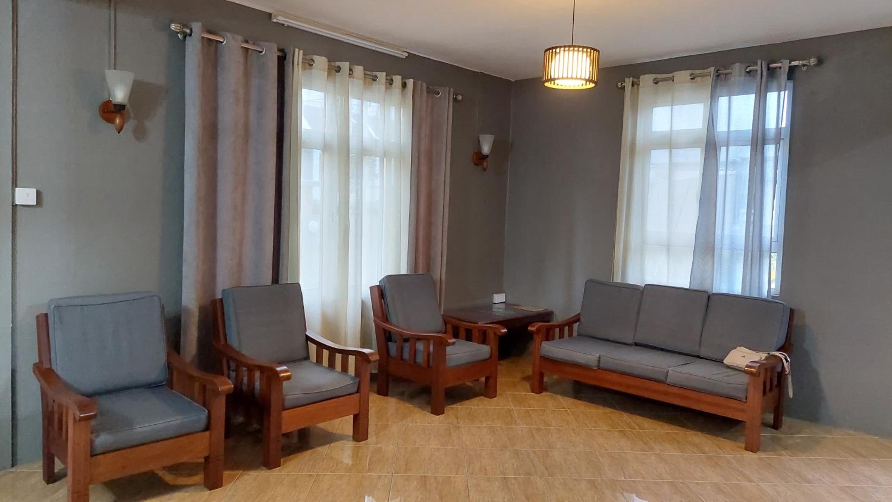 Villa Jehan Tourist Residence
