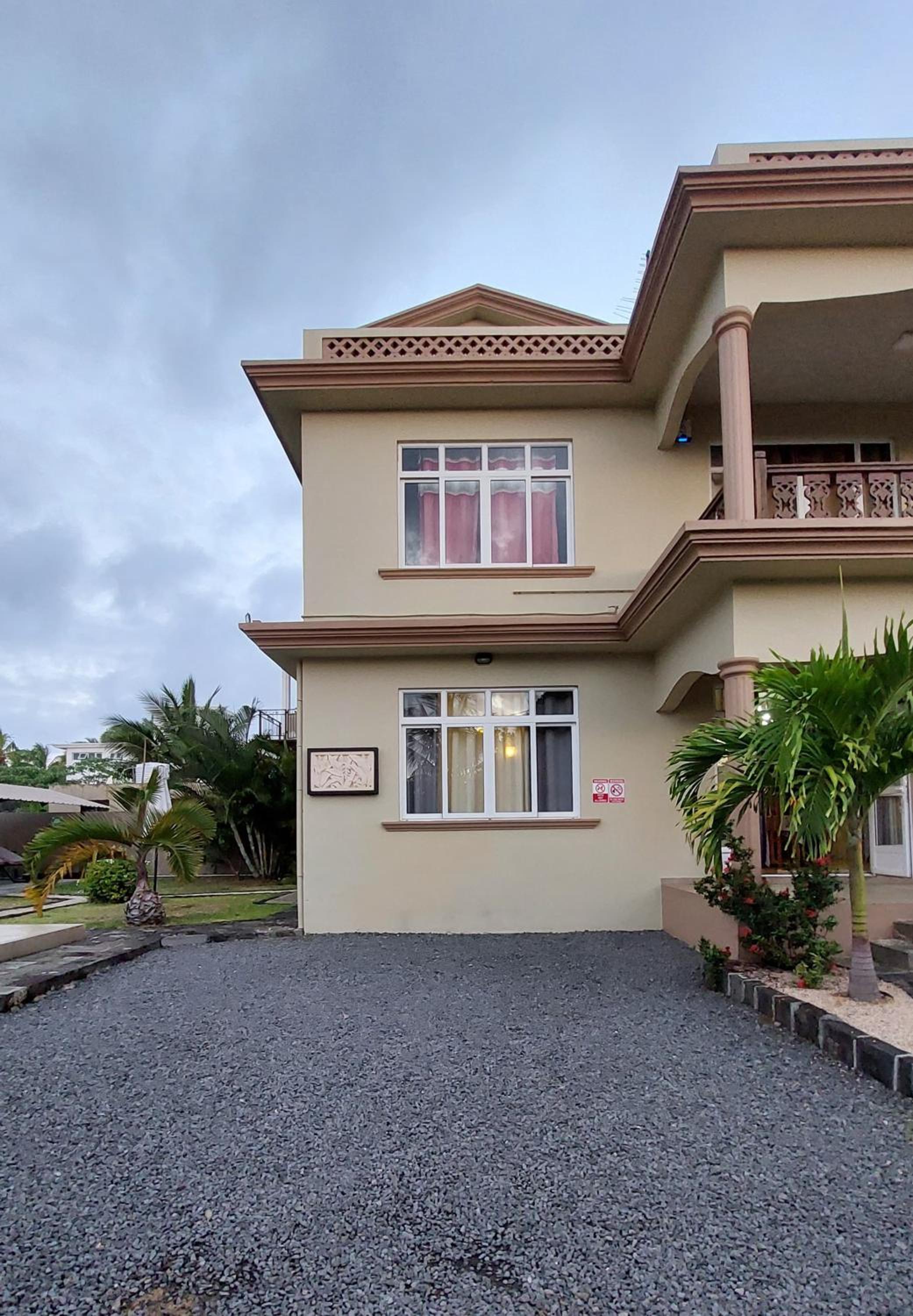 Villa Jehan Tourist Residence