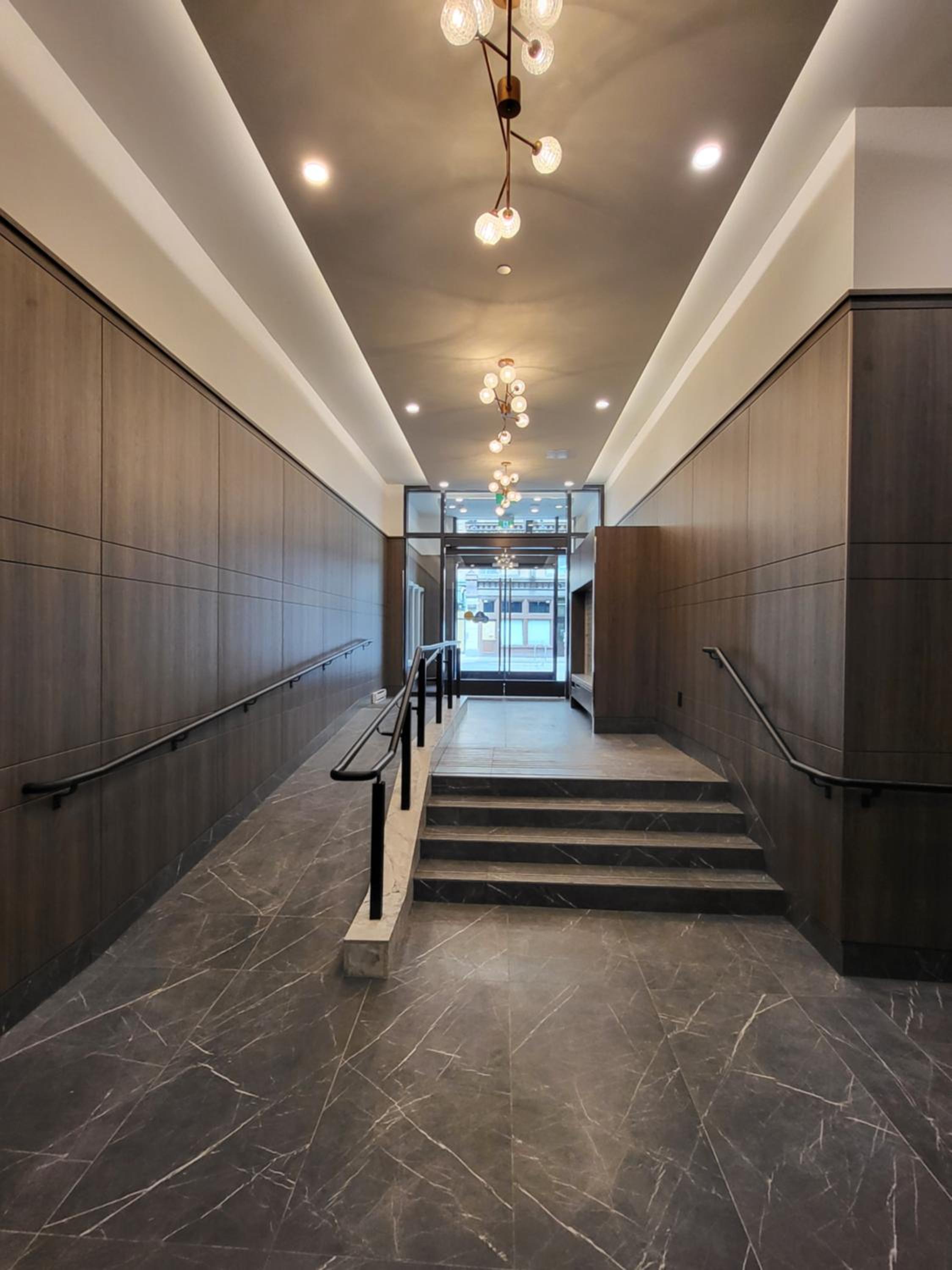 Downtown Center Silverstone Tower I and II Home in Vancouver