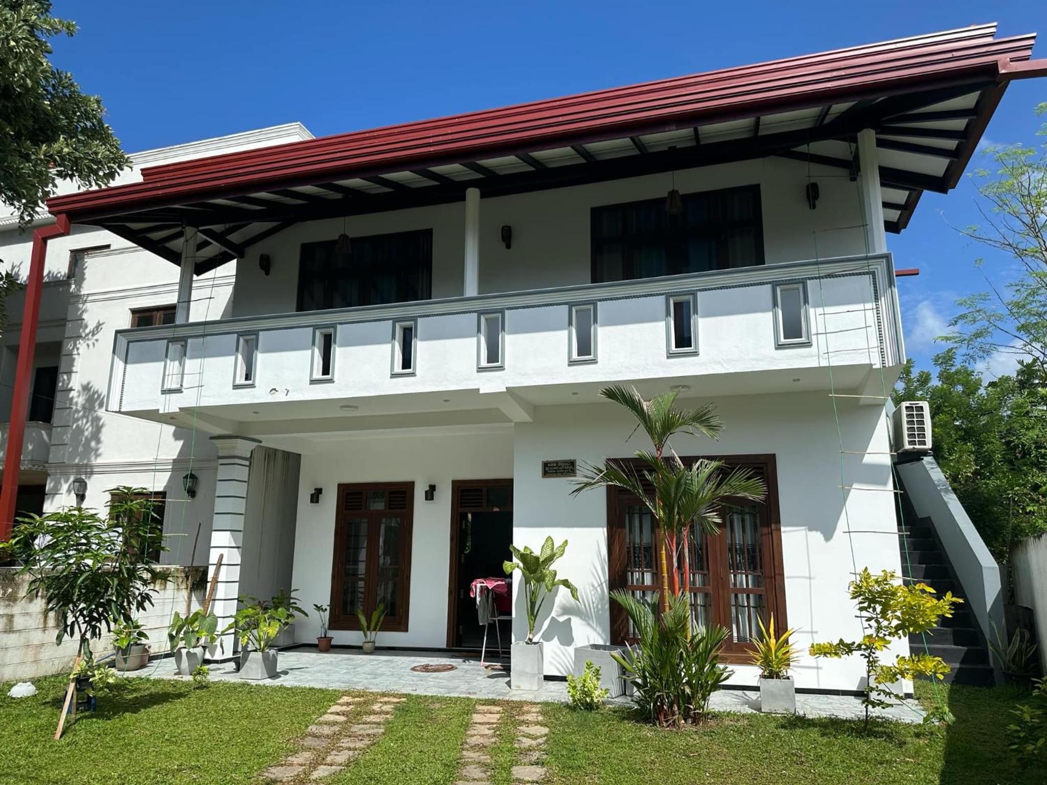 Little Surf Villa Mirissa view 3