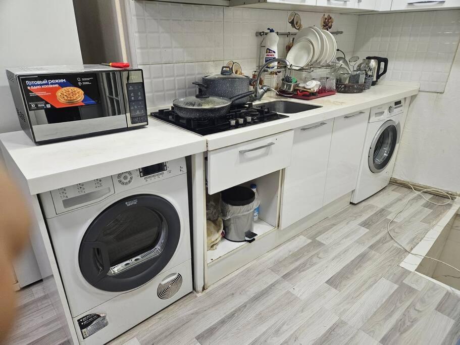House Cozy 3 Beds City center Nizami & central park
