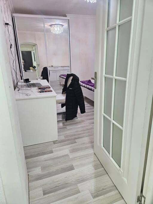 House Cozy 3 Beds City center Nizami & central park