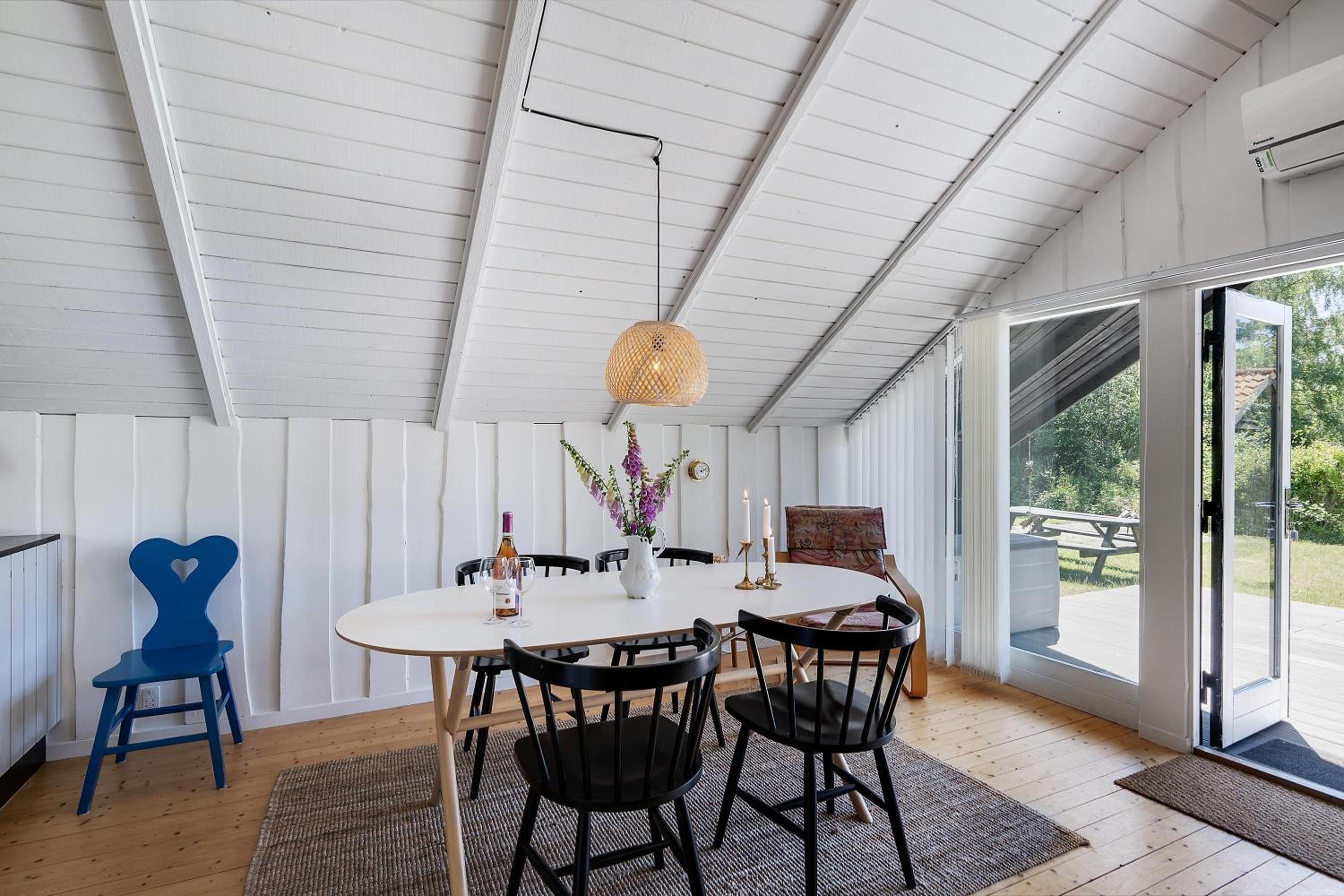 Charming Cottage With Covered Terrace And Peaceful Nature Setting