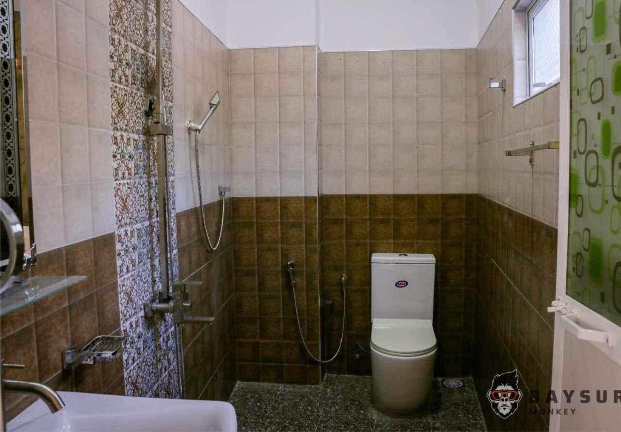Bay Surf Monkey Villa Double Room with Pvt Bathroom & AC & Kitchen view 5