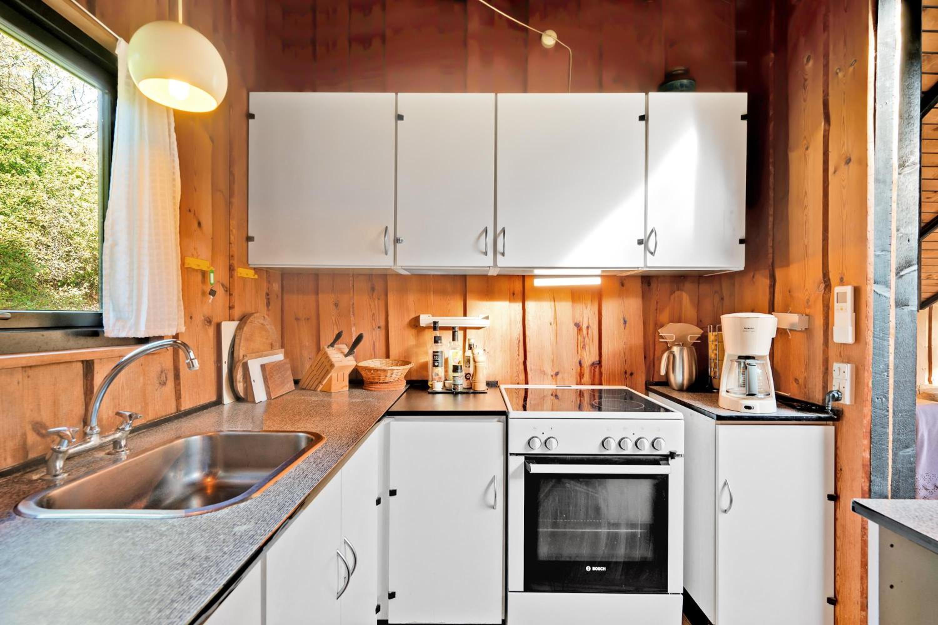 Charming Older Holiday Home With Private Wilderness Hot Tub On Scenic Helgenæs