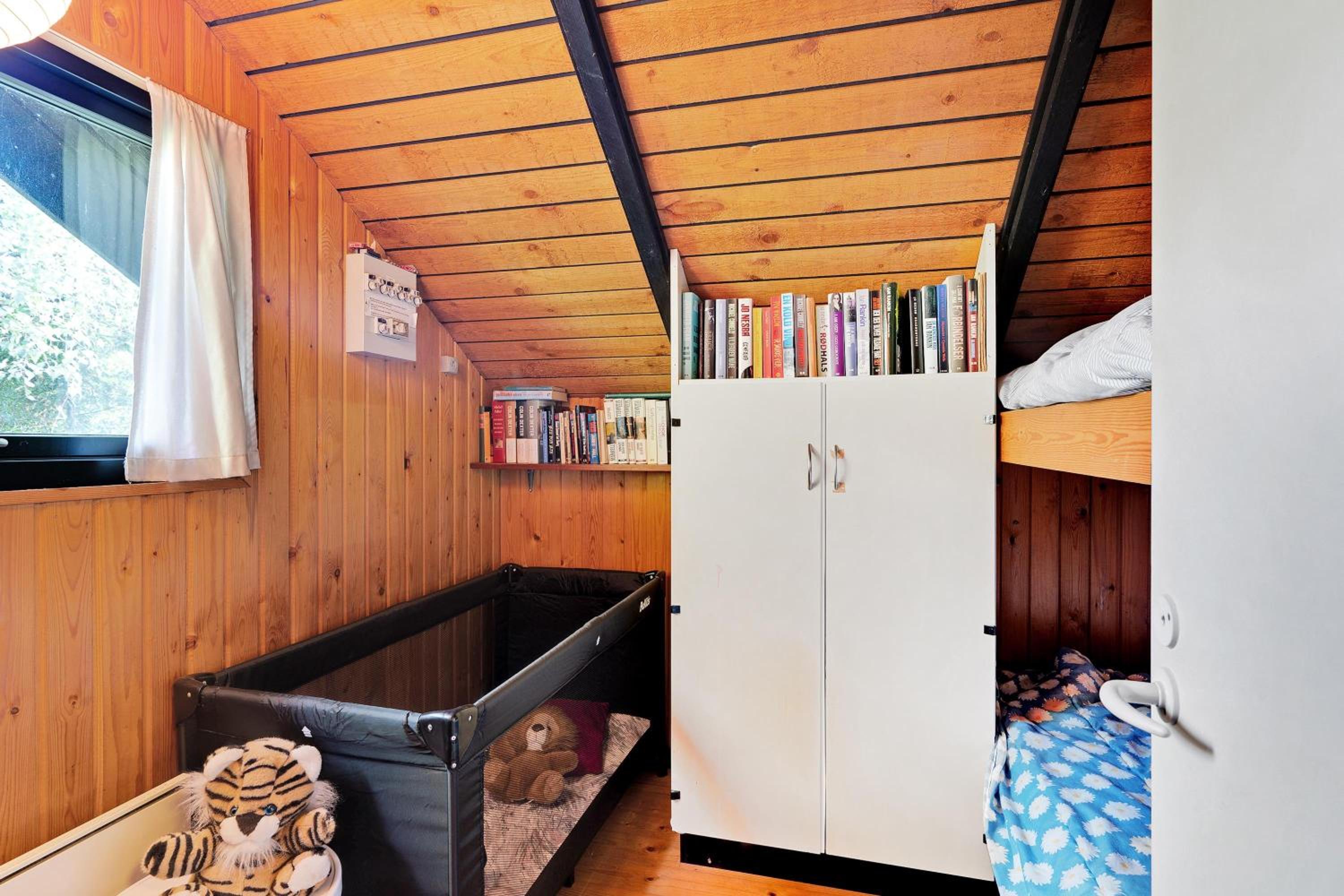 Charming Older Holiday Home With Private Wilderness Hot Tub On Scenic Helgenæs