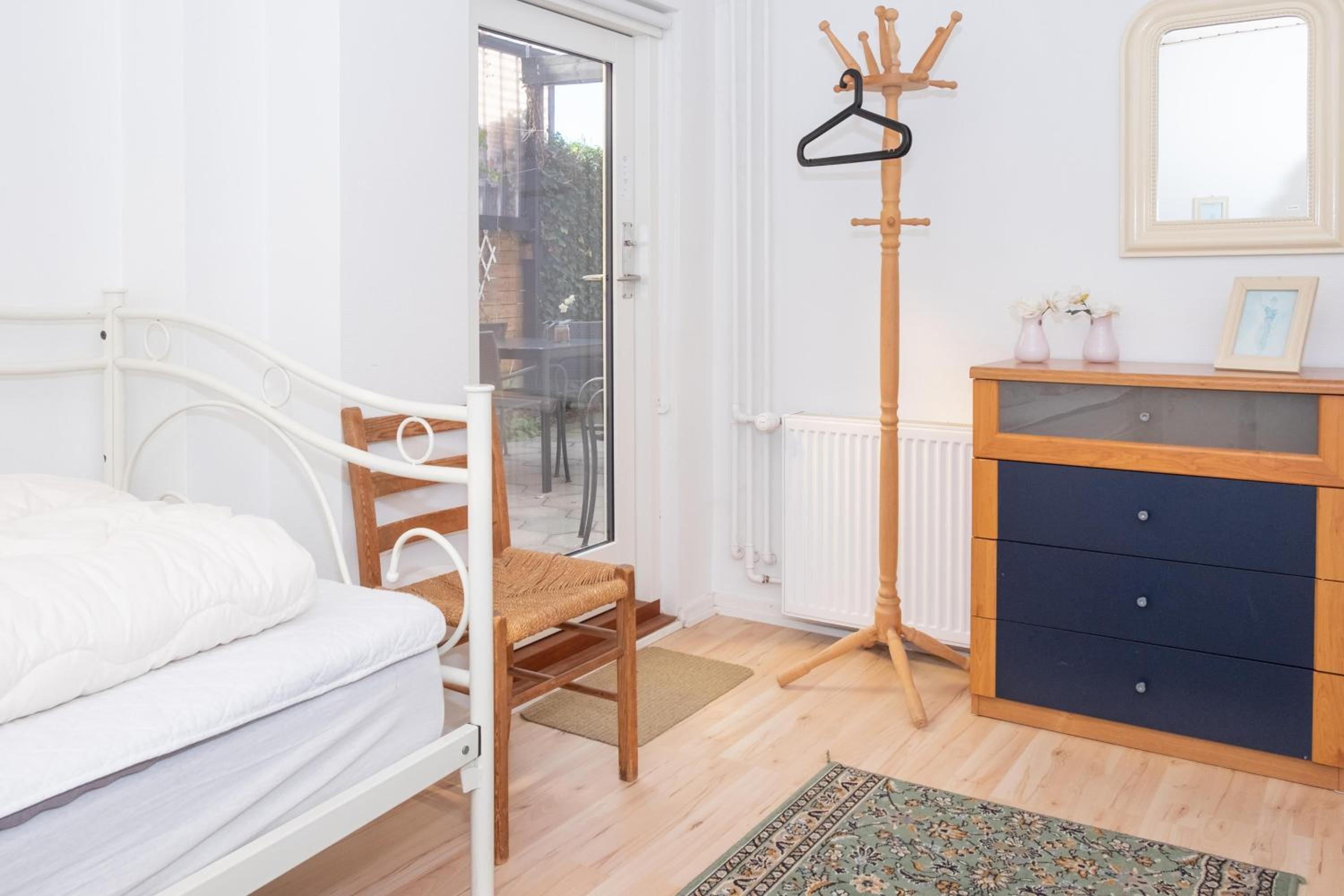 Centrally Located Townhouse In Ebeltoft Close To The Pedestrian Street And Within Walking Distance Of The Harbour