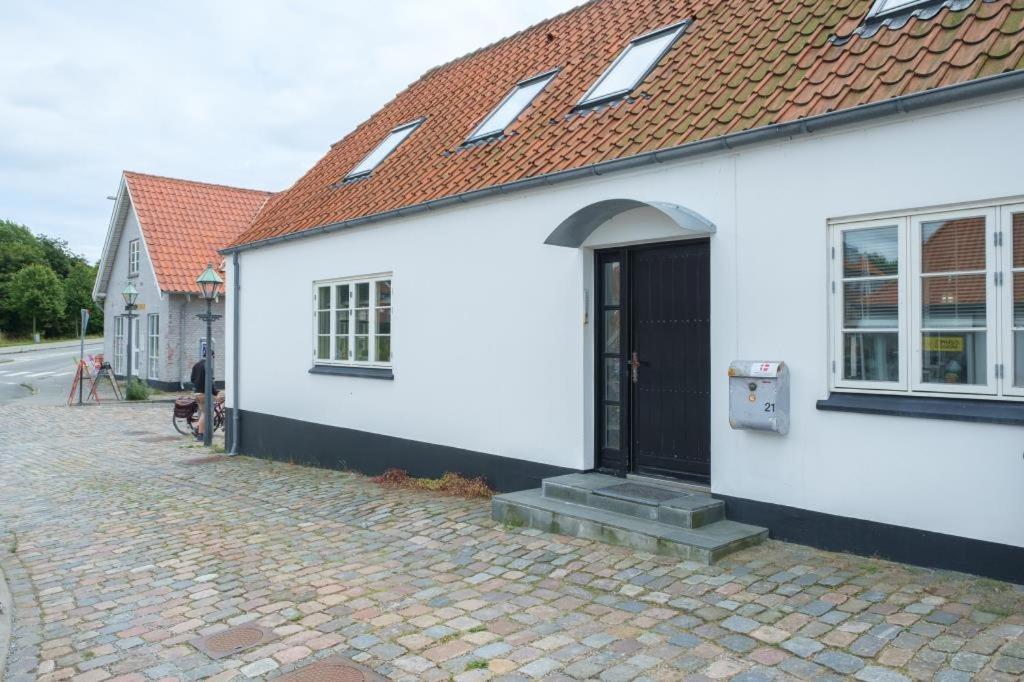 Centrally Located Townhouse In Ebeltoft Close To The Pedestrian Street And Within Walking Distance Of The Harbour