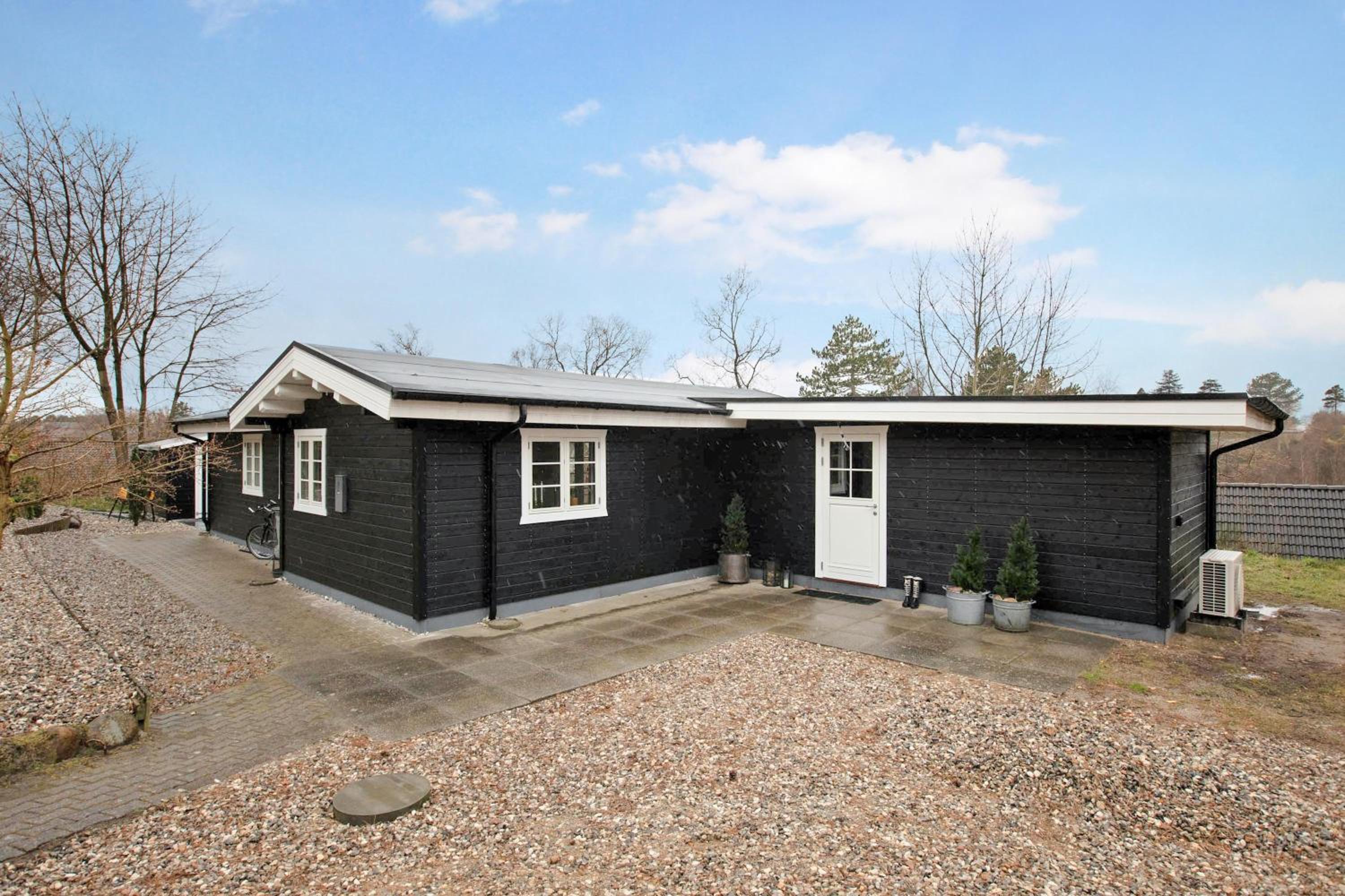 Charming Renovated House In Beautiful And Peaceful Surroundings