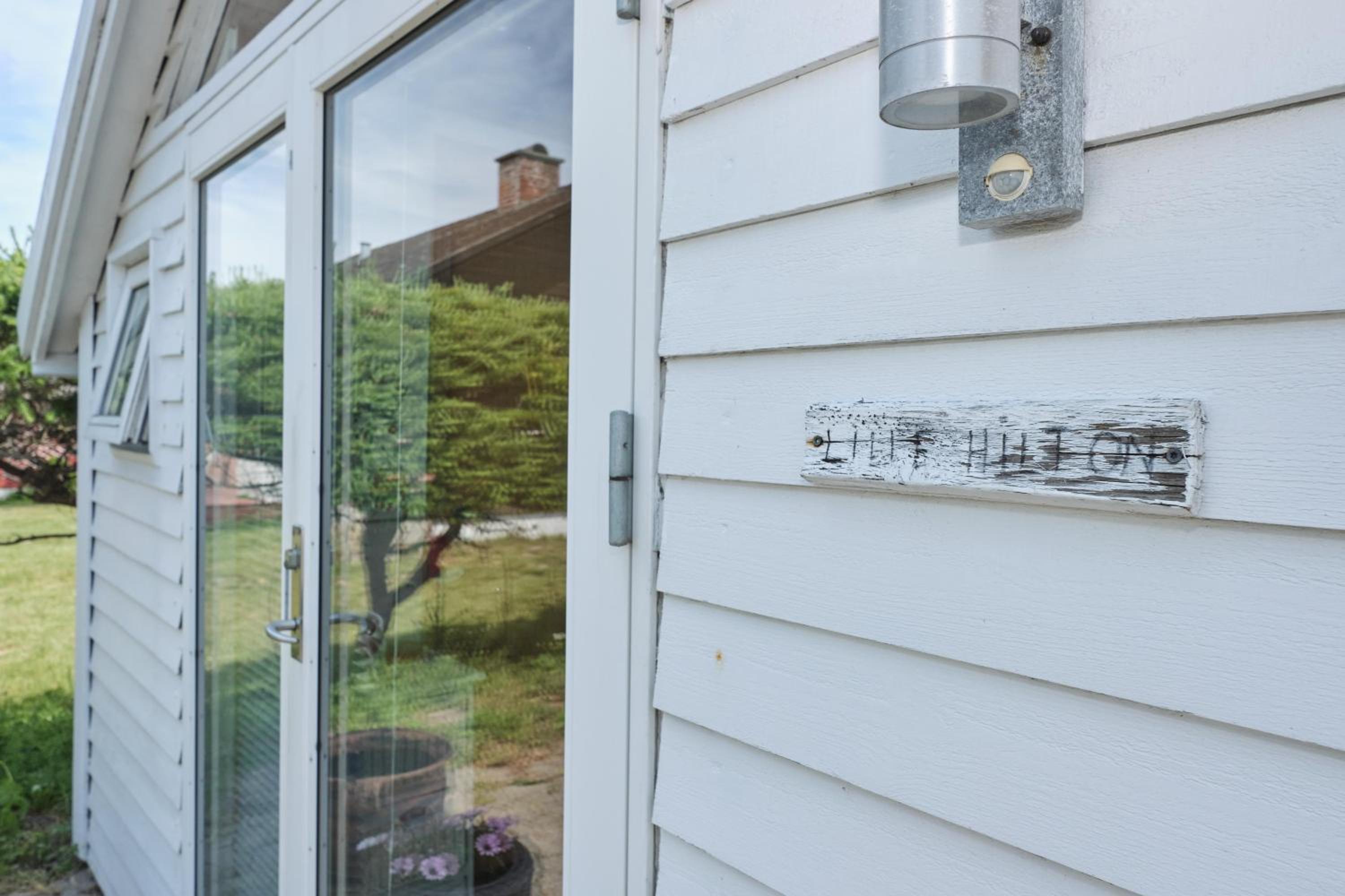 Cozy And Well-Appointed Annex Close To The Beach