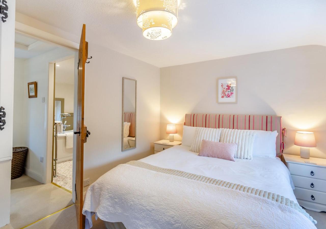 3 Bed in Horsehouse oc-e29610