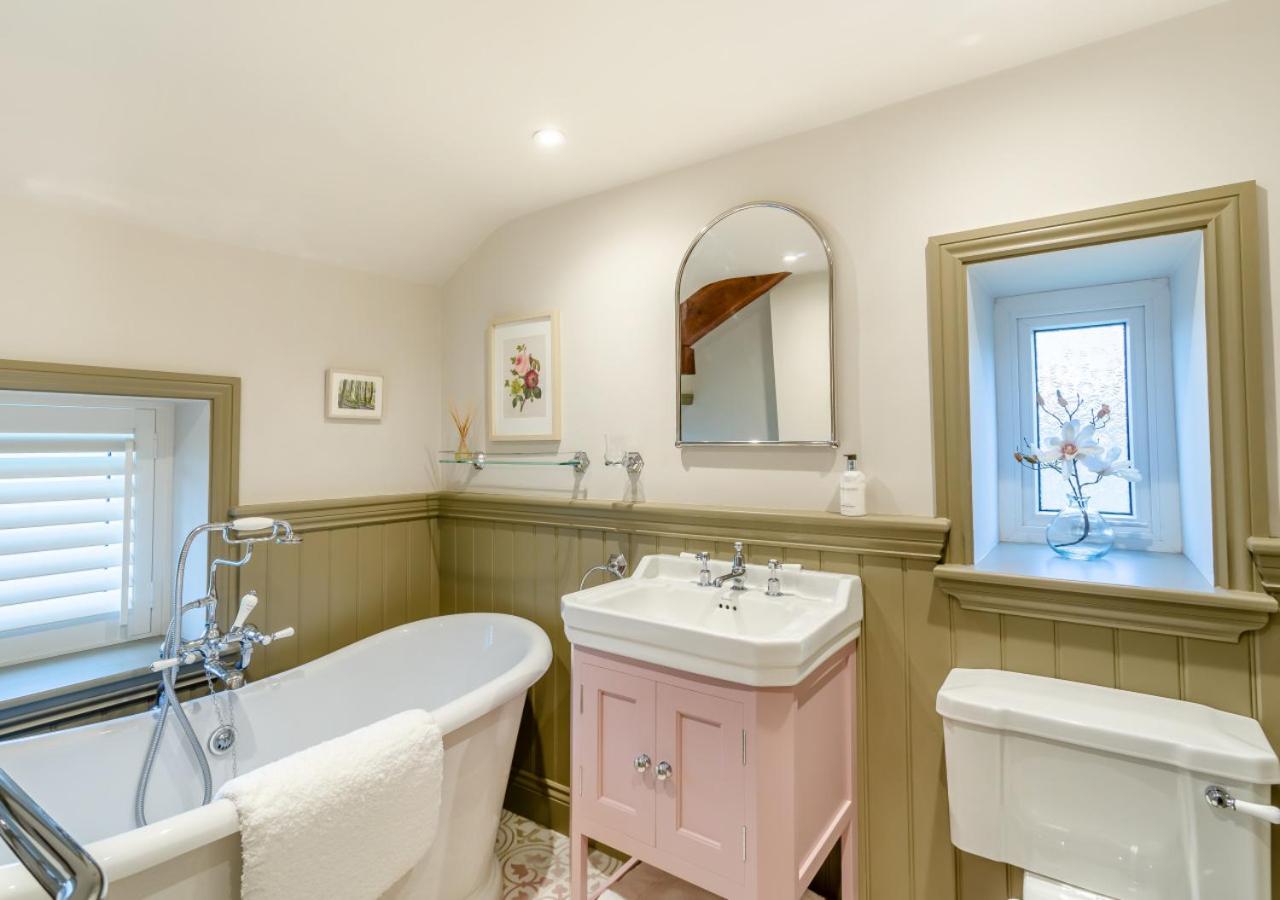 3 Bed in Horsehouse oc-e29610