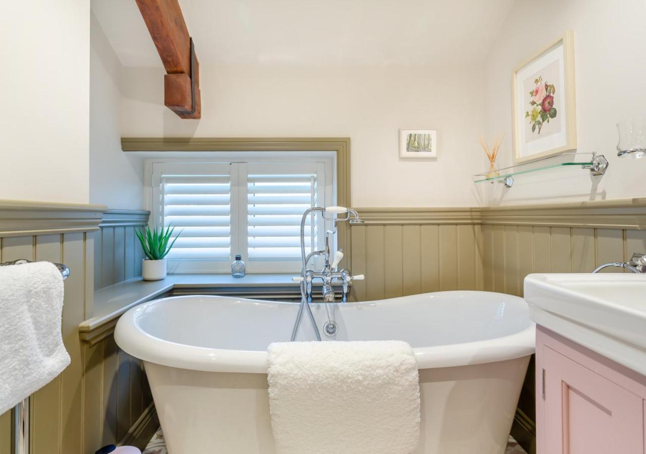 3 Bed in Horsehouse oc-e29610