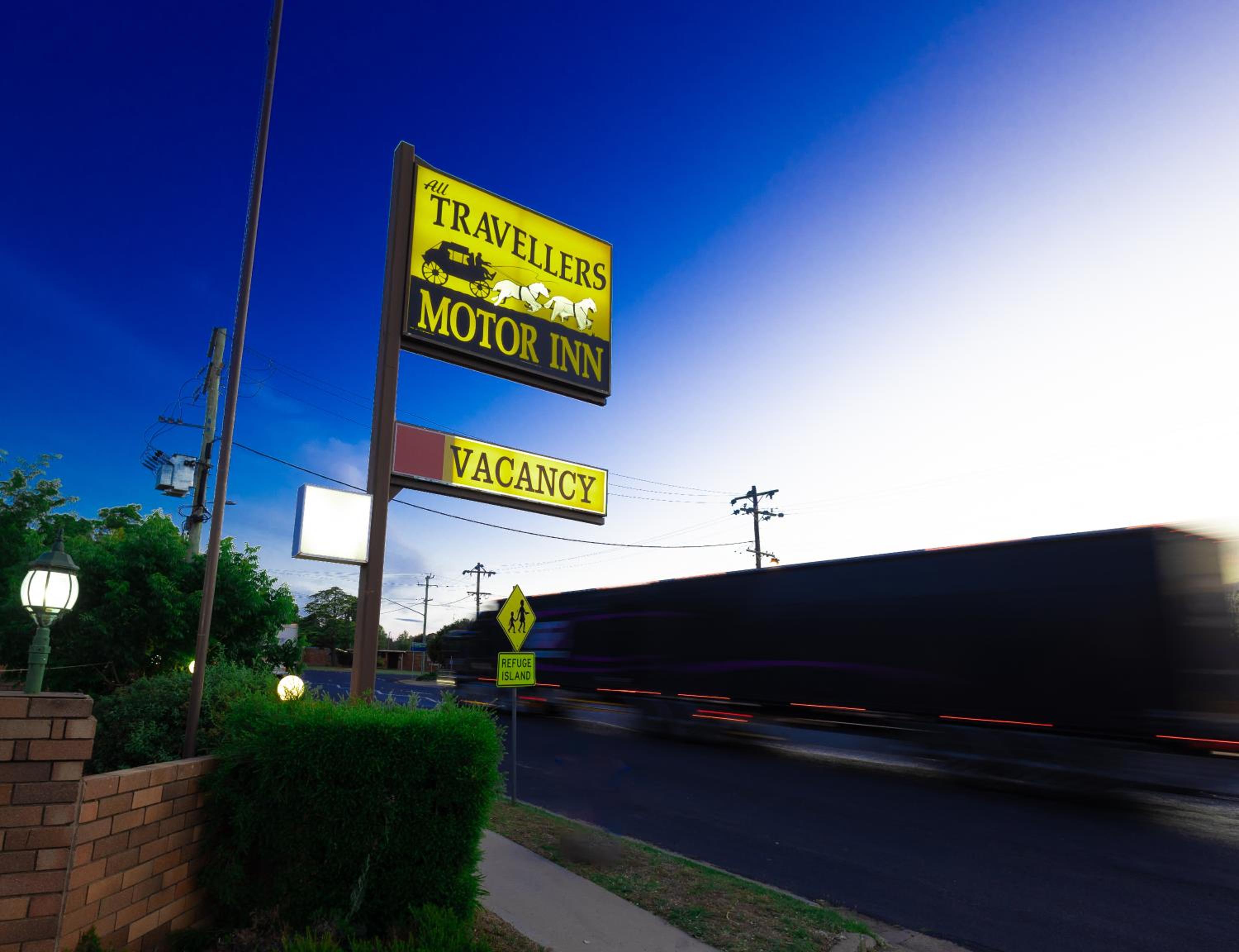 All Travellers Motor Inn
