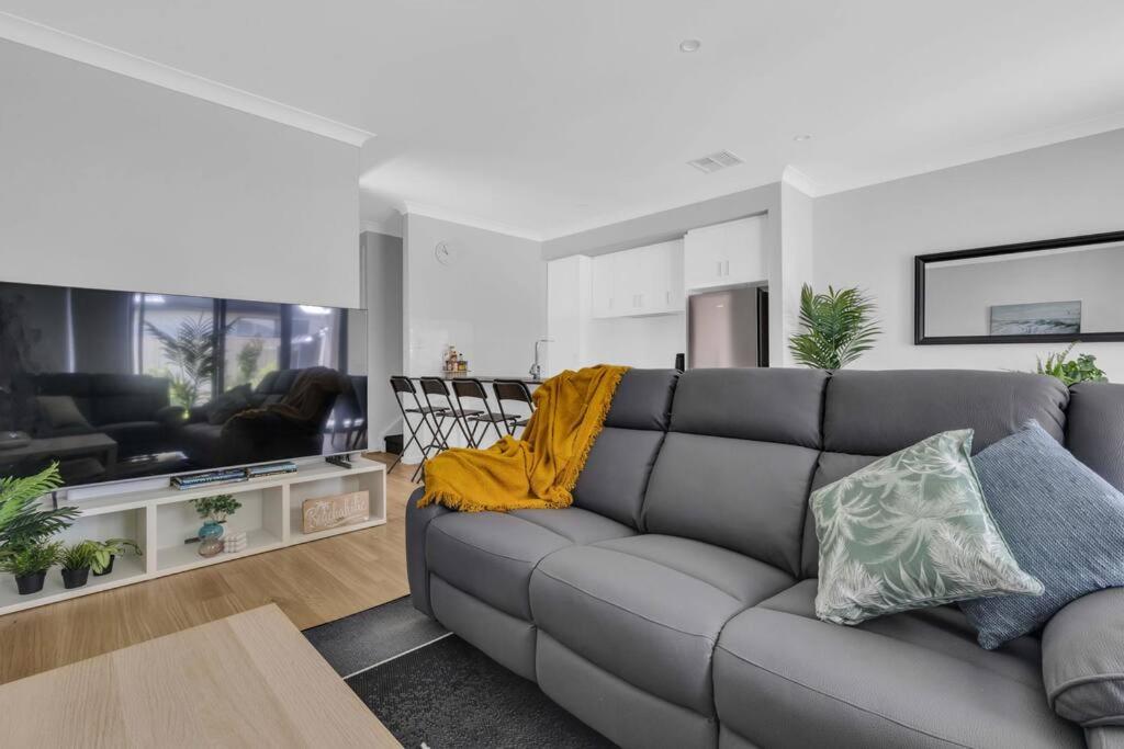 Paradise Family Home, Close to CBD & Amenities
