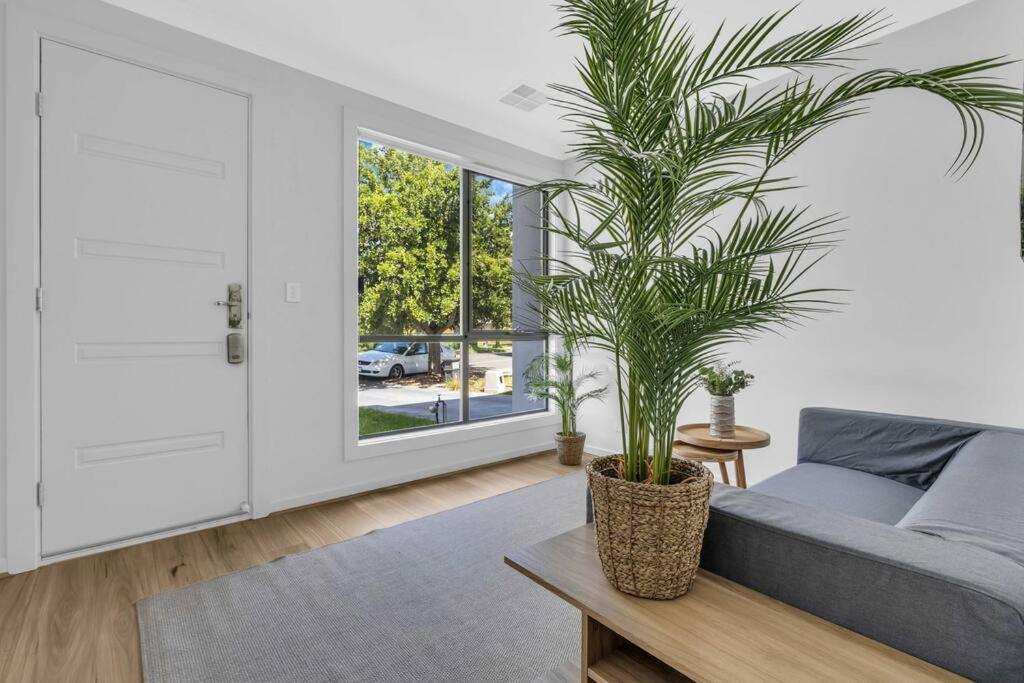Paradise Family Home, Close to CBD & Amenities