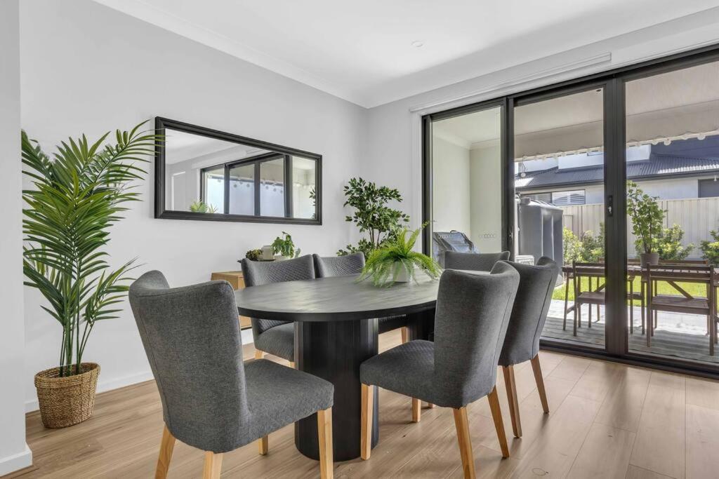Paradise Family Home, Close to CBD & Amenities