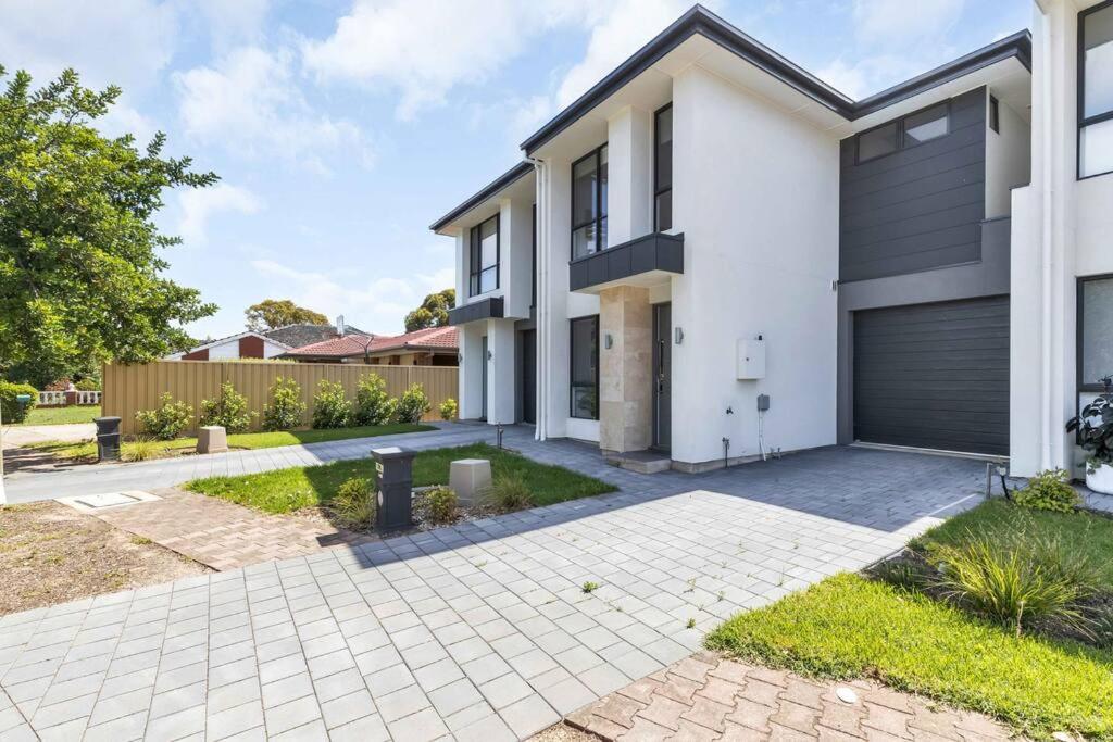 Paradise Family Home, Close to CBD & Amenities