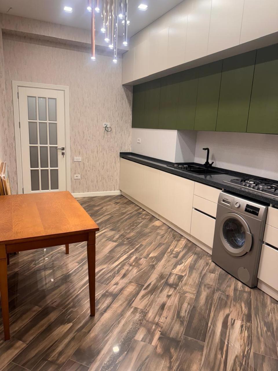 28 Apartment