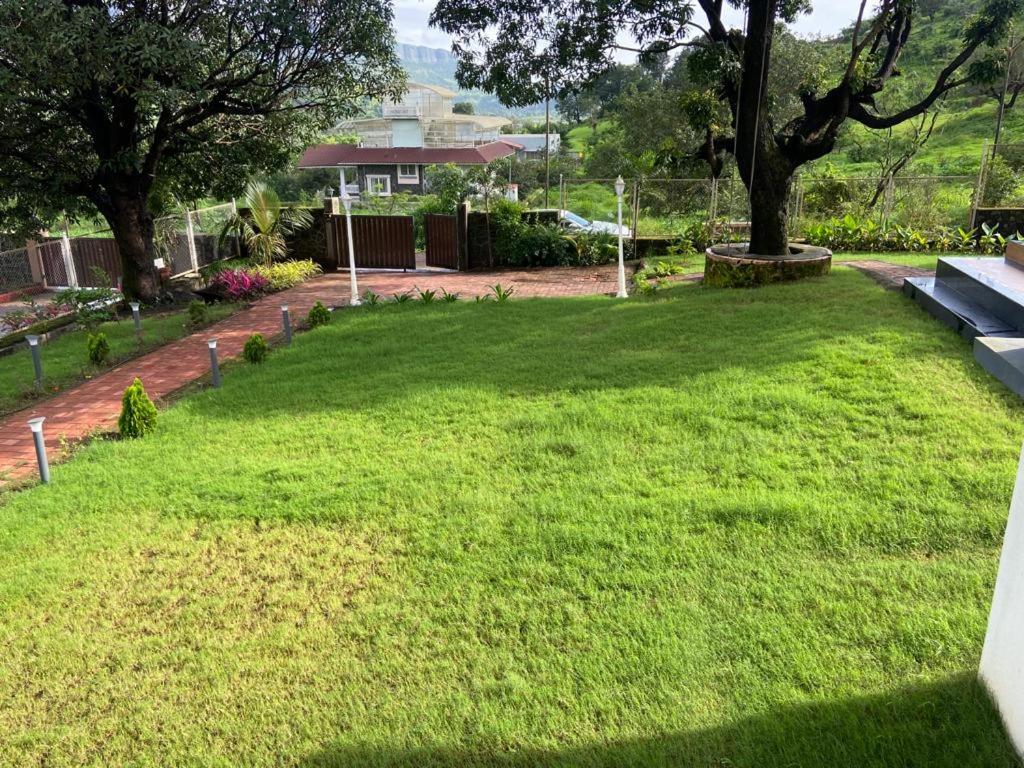 White House 2BHK view 4