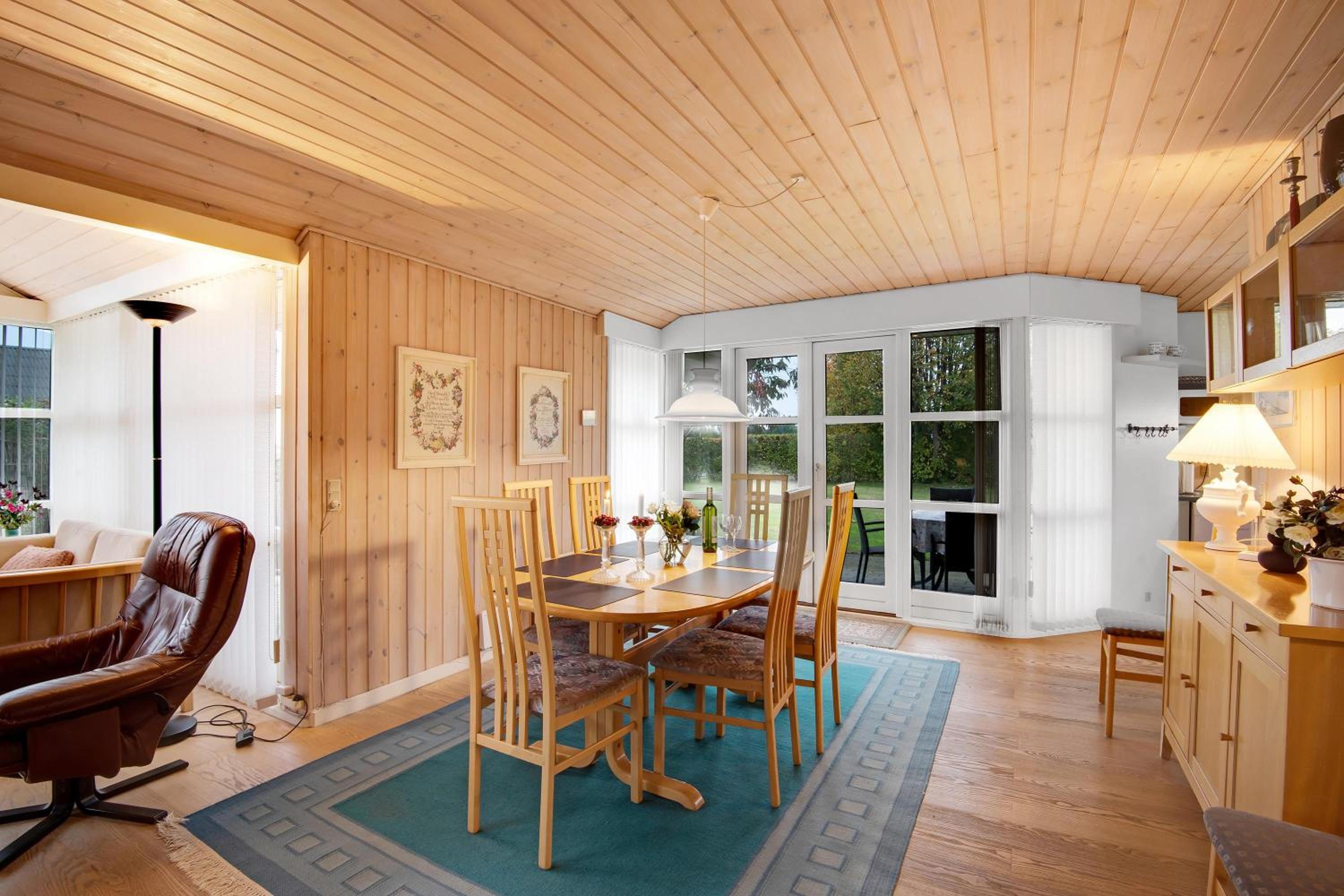 Charming Family-Friendly Holiday Home Close To Grenaa Beach And The Kattegat Centre