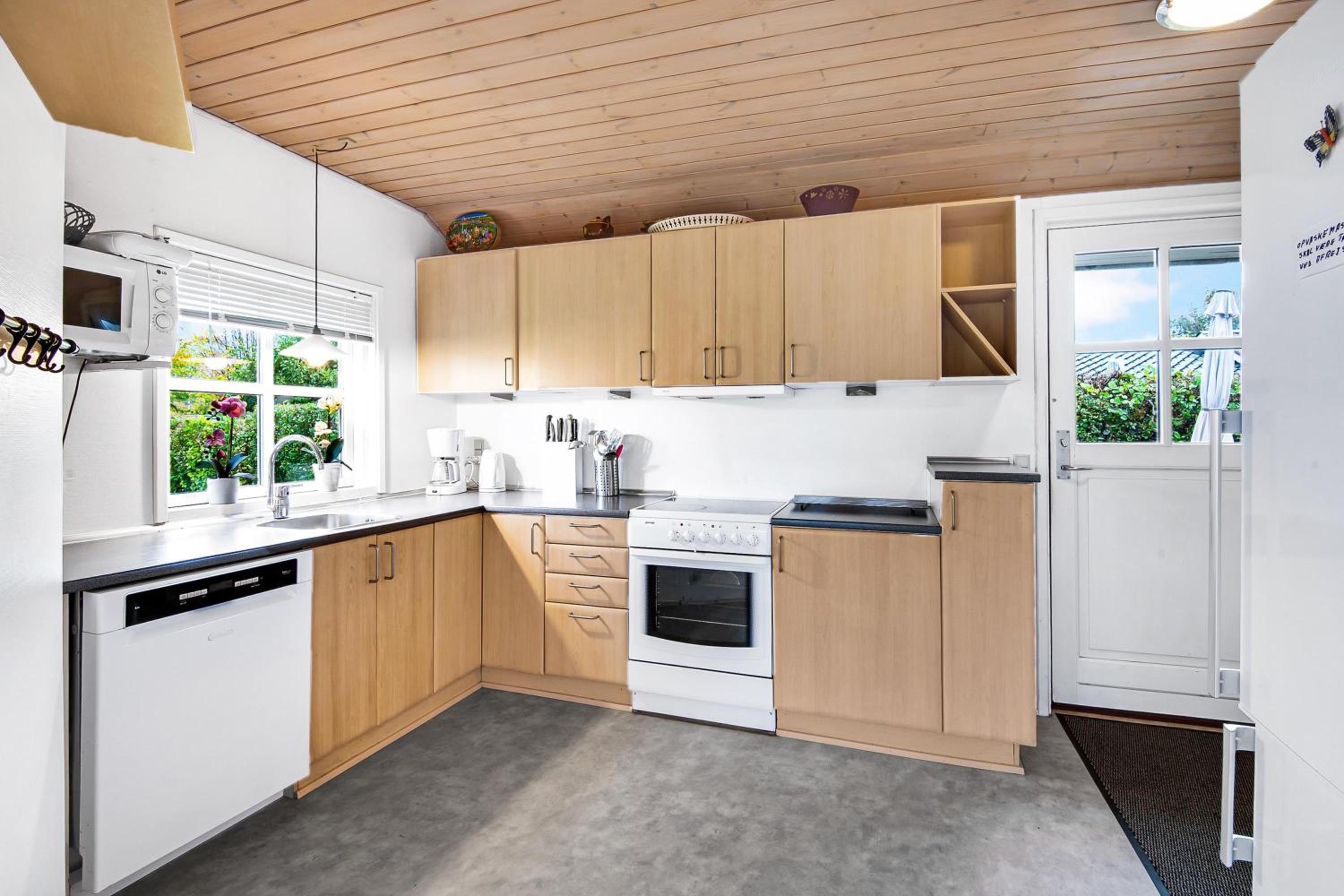 Charming Family-Friendly Holiday Home Close To Grenaa Beach And The Kattegat Centre