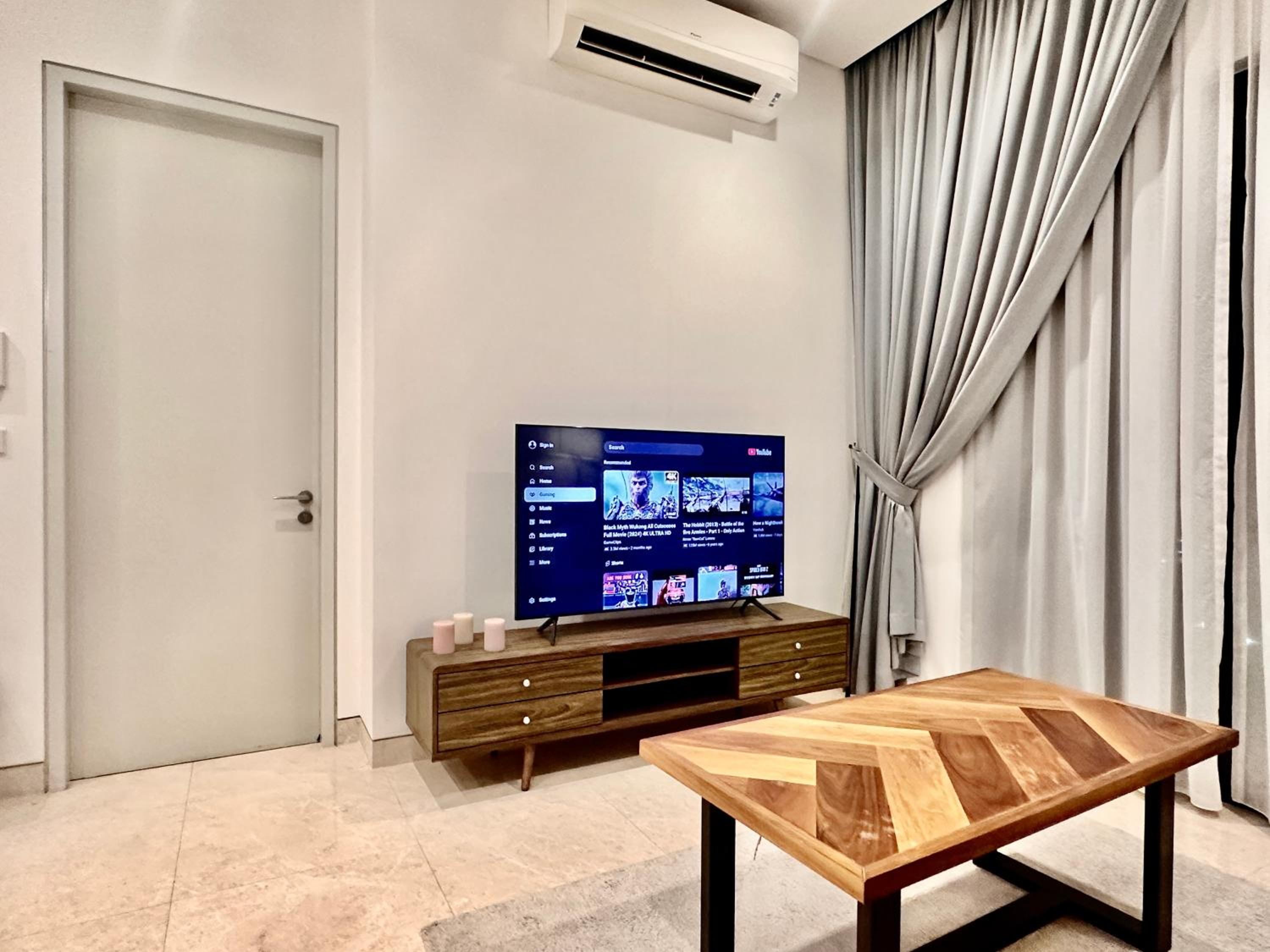 Lucentia Residence BBCC Lalaport by Smart Services
