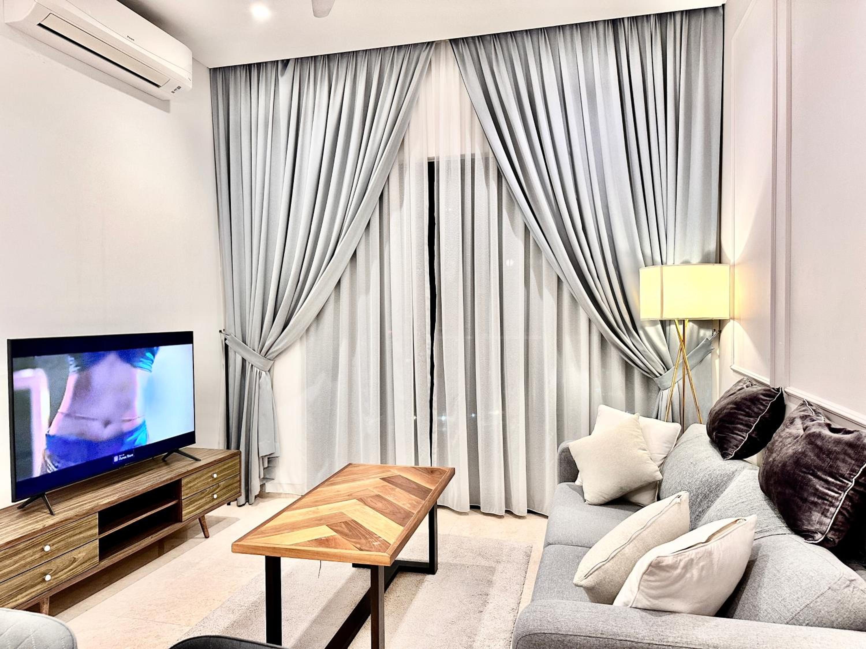 Lucentia Residence BBCC Lalaport by Smart Services
