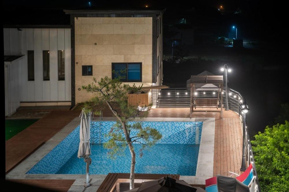 Island Pool Villa view 4