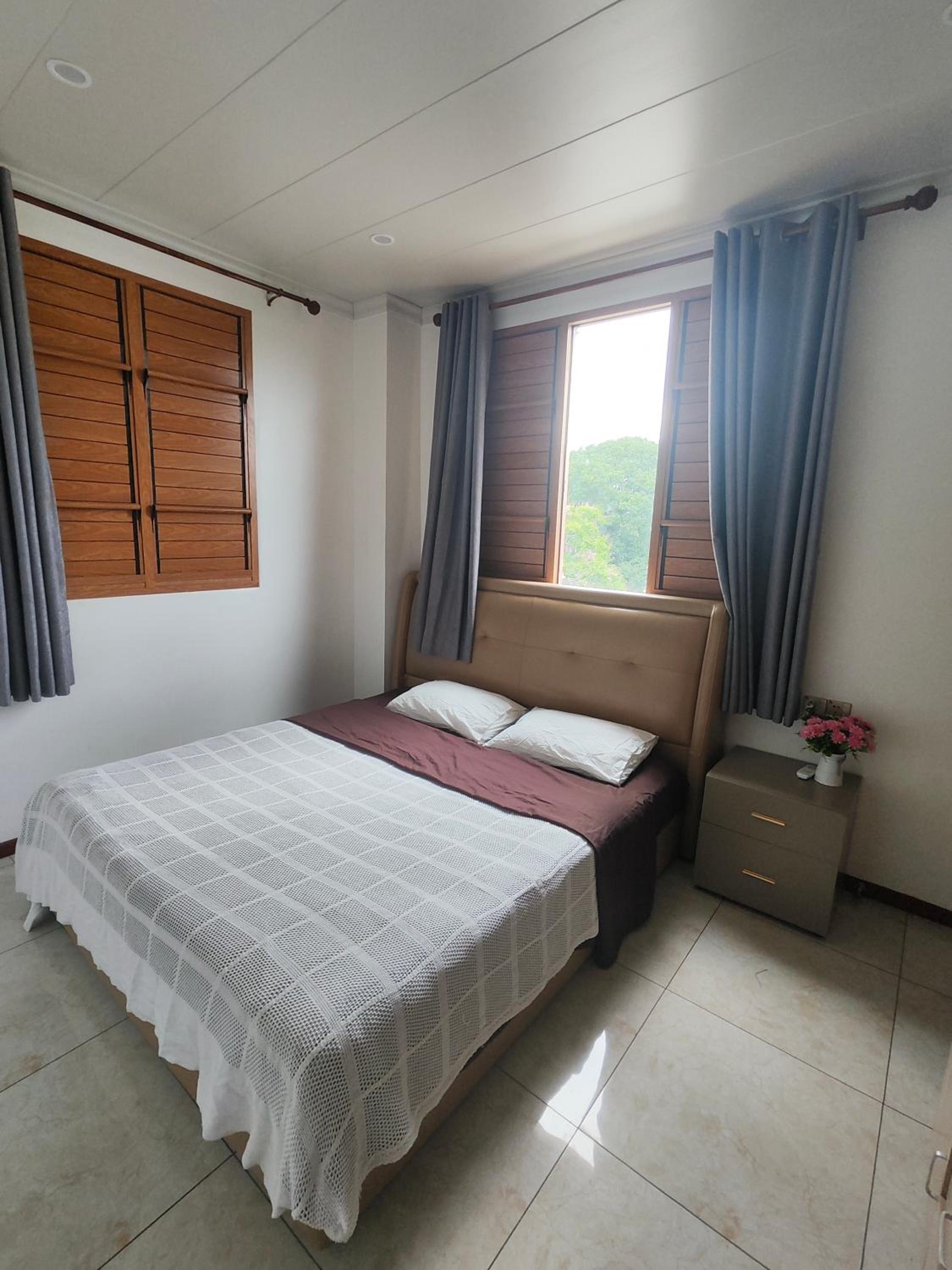 Airport Sky View Suites
