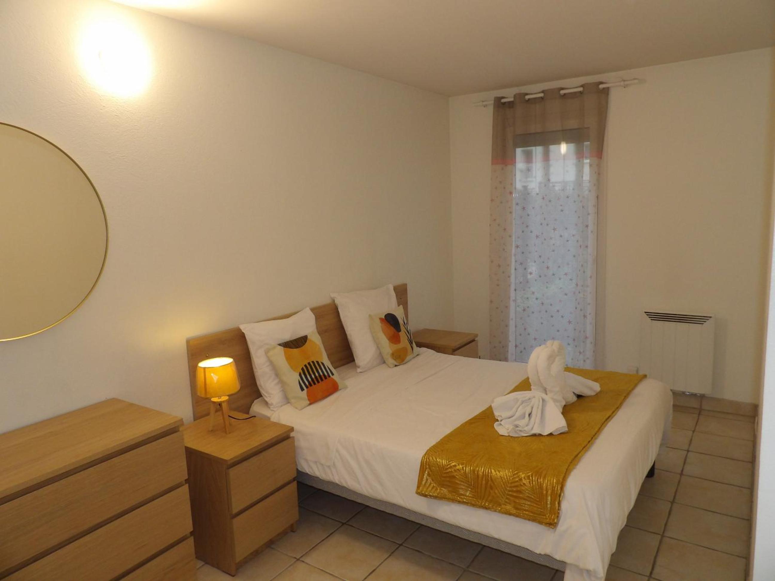 3 Mins to Train Station - Paris & DisneyLand - Cosy Wiener