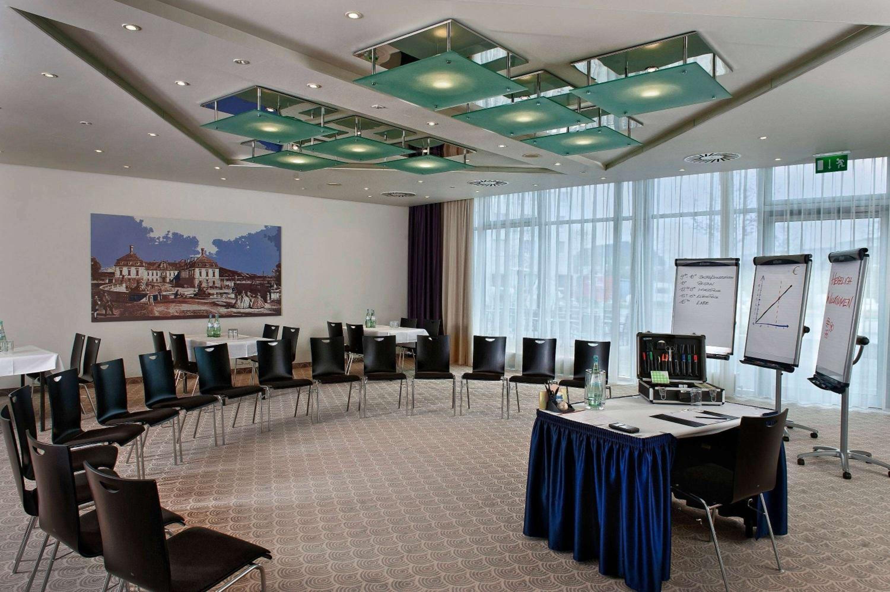 Dresden Vacations - Ramada by Wyndham Dresden - Property Image 77