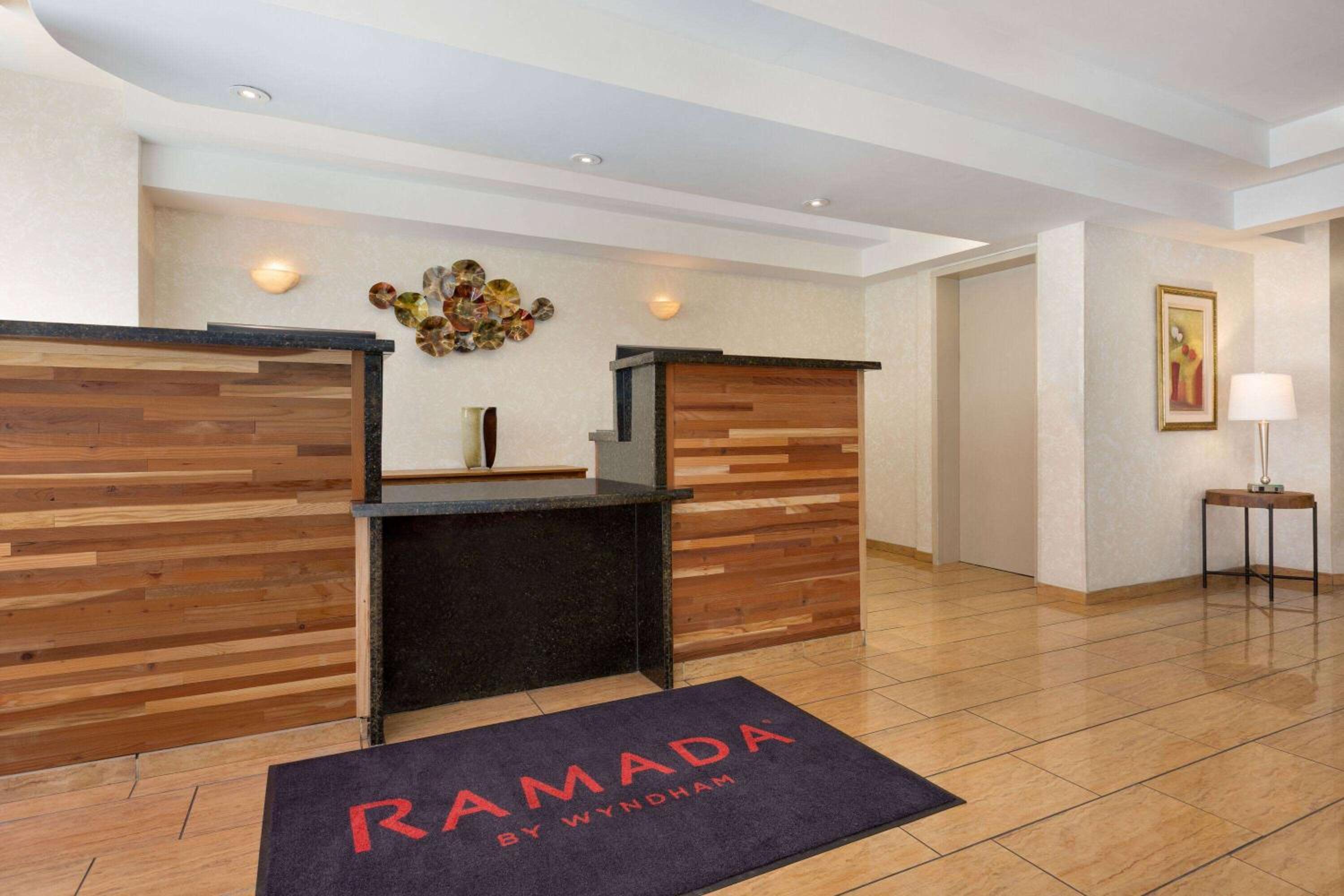 Oakland Vacations - Ramada by Wyndham Oakland Downtown City Center - Property Image 3