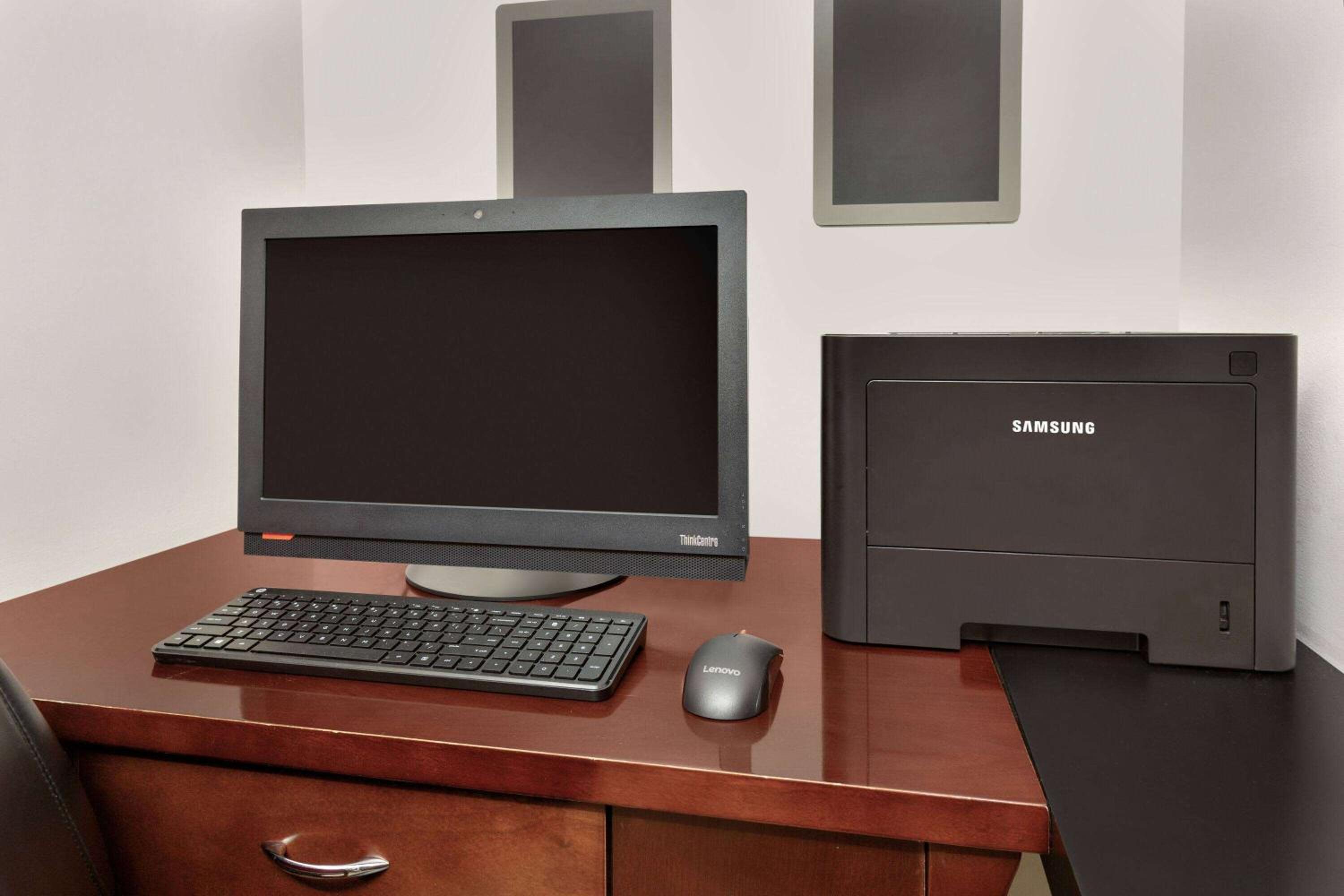 Oakland Vacations - Ramada by Wyndham Oakland Downtown City Center - Property Image 7