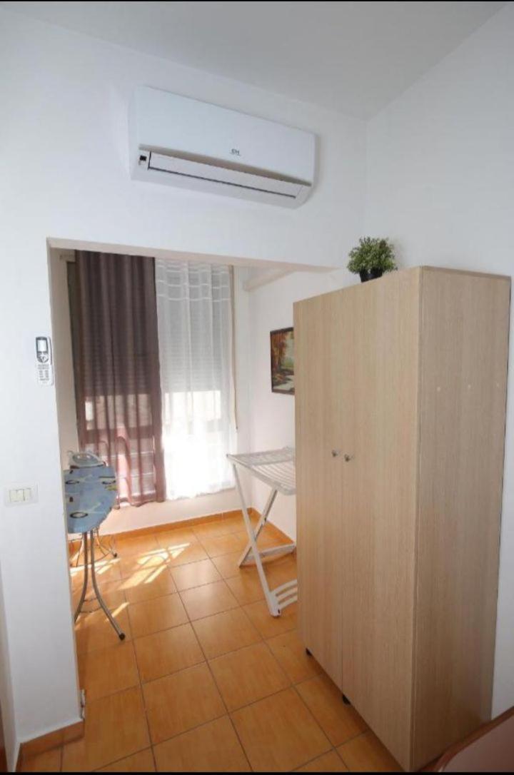 Tonis Apartment